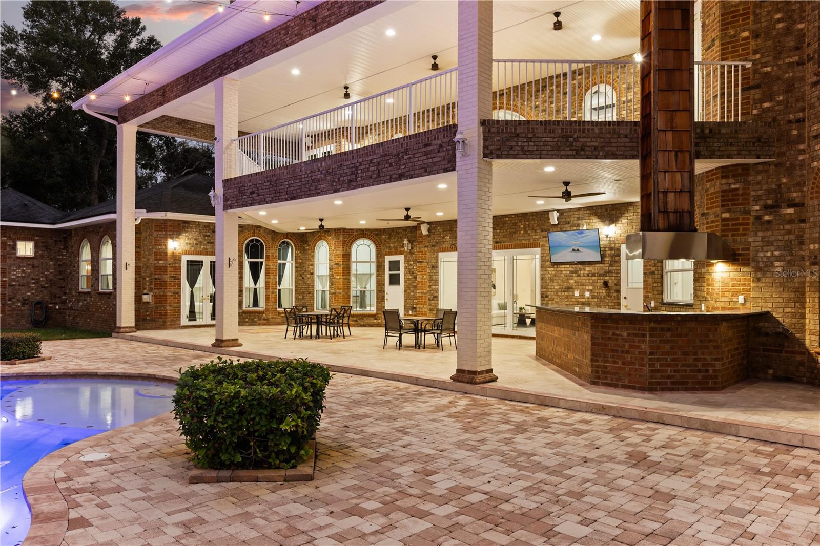 1501 LAKE MARKHAM RD