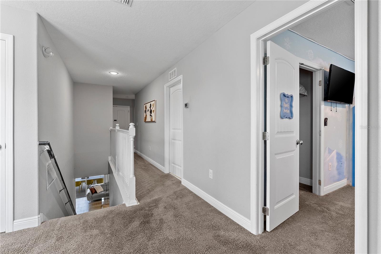 4200 OAKTREE DR