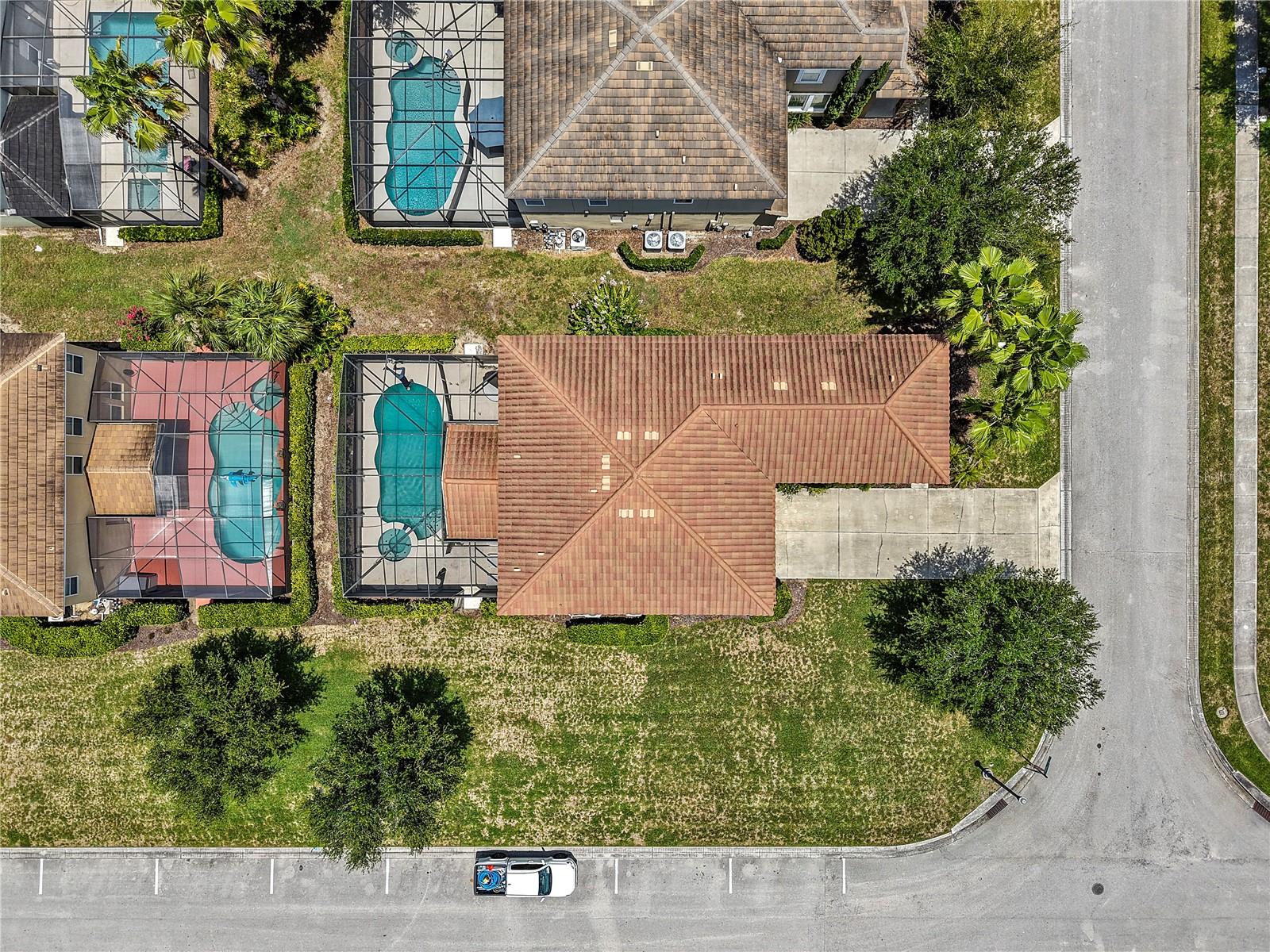 4200 OAKTREE DR