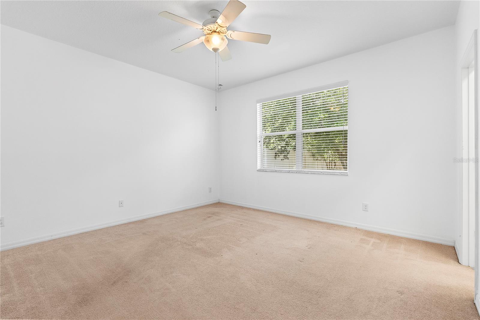 2336 CROSSTON CIR