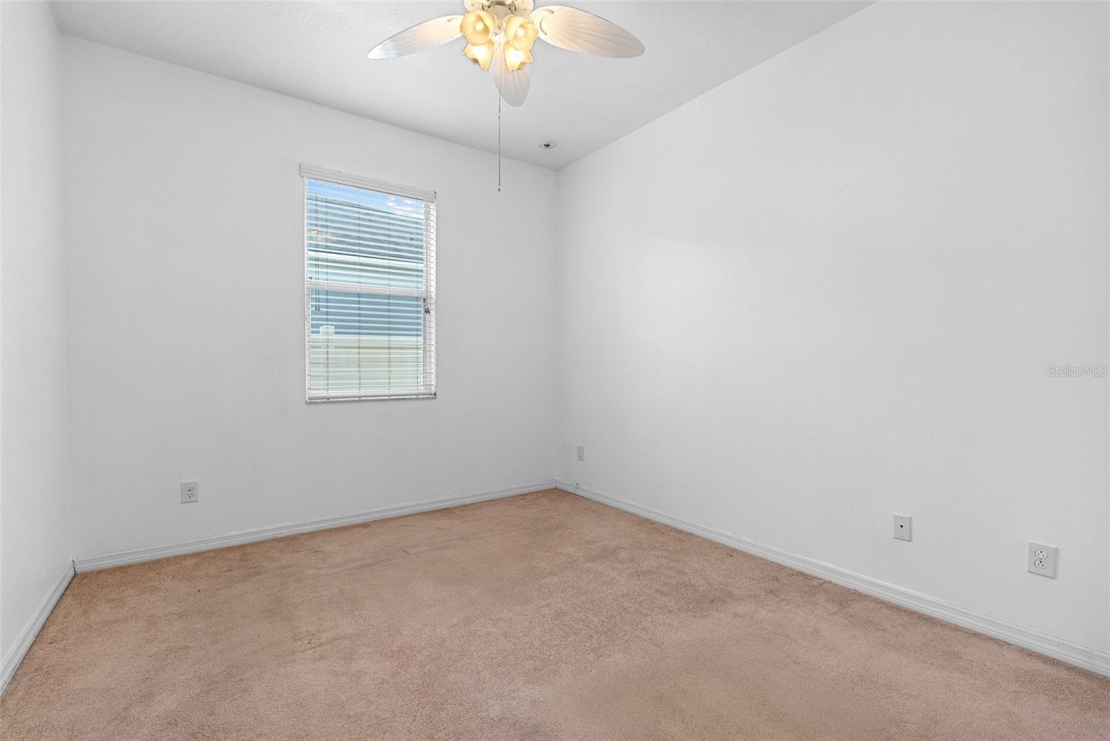 2336 CROSSTON CIR