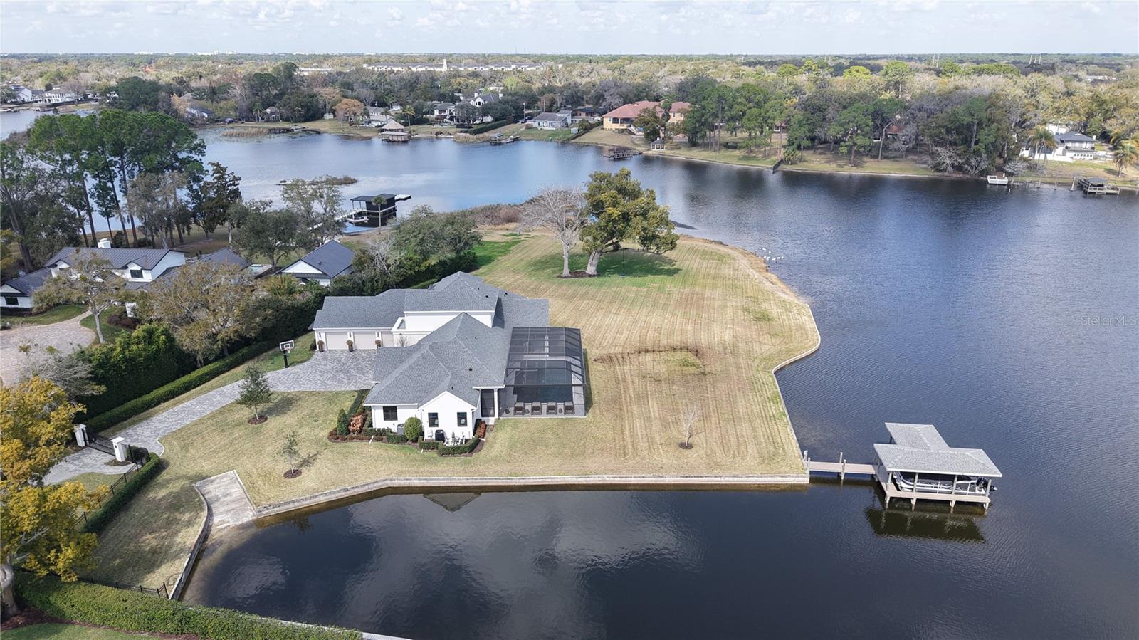 320 EVANSDALE RD