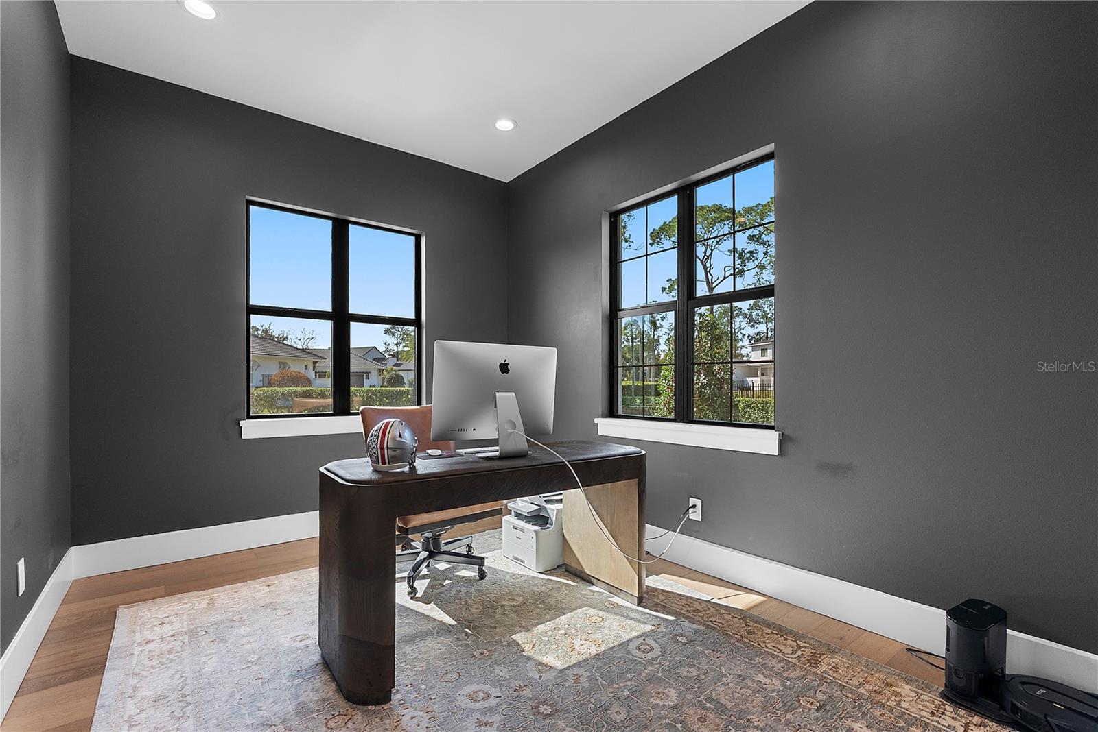 320 EVANSDALE RD