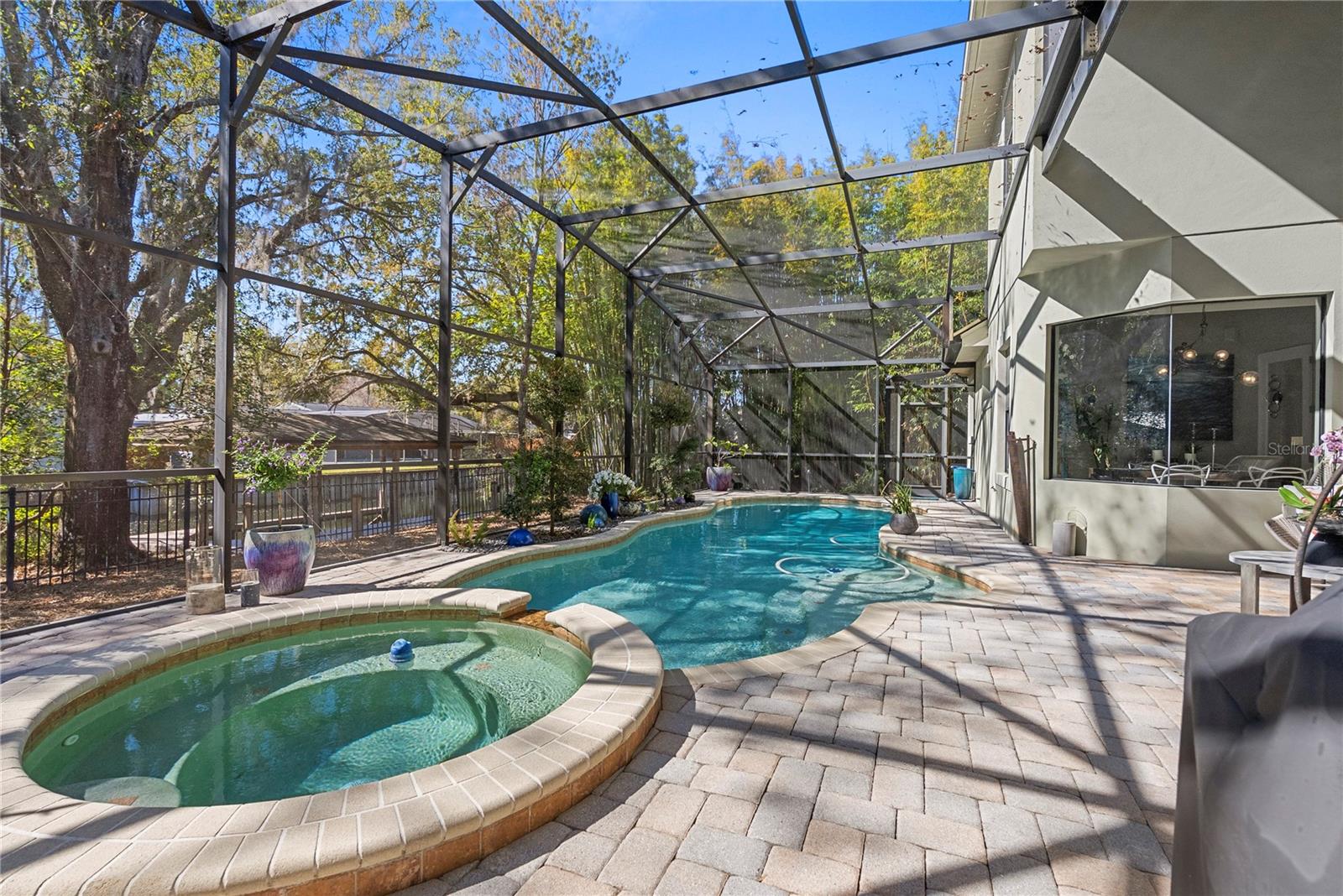 438 HARBOUR OAKS POINTE DR