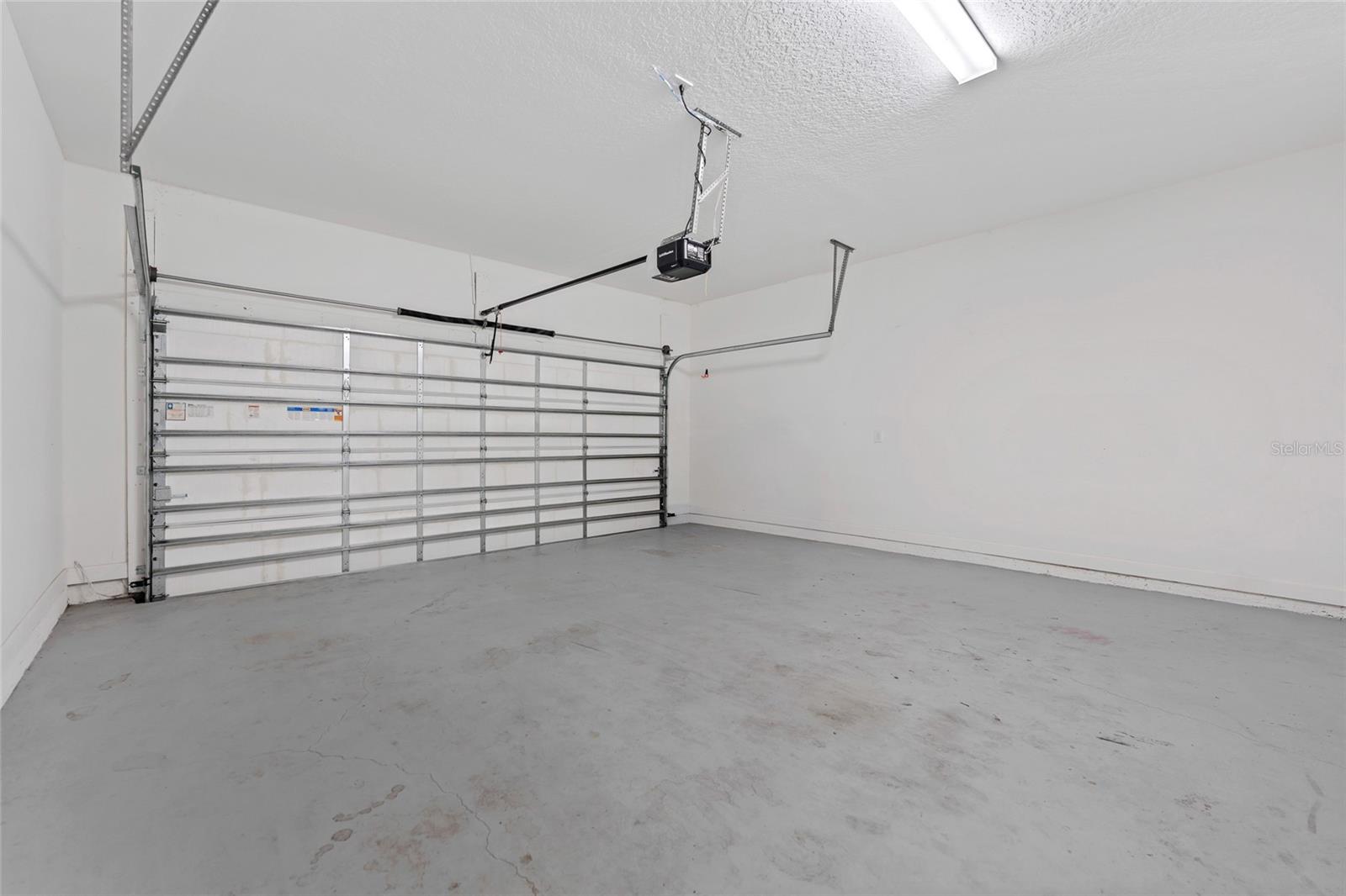 2935 THEME ST