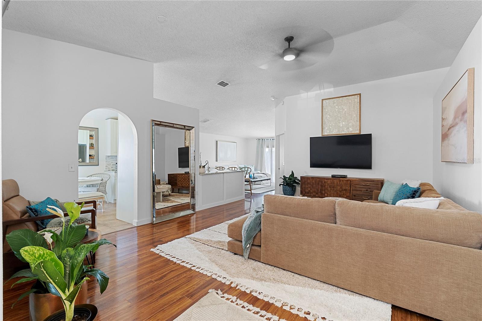 234 GRAND ROYAL CIR