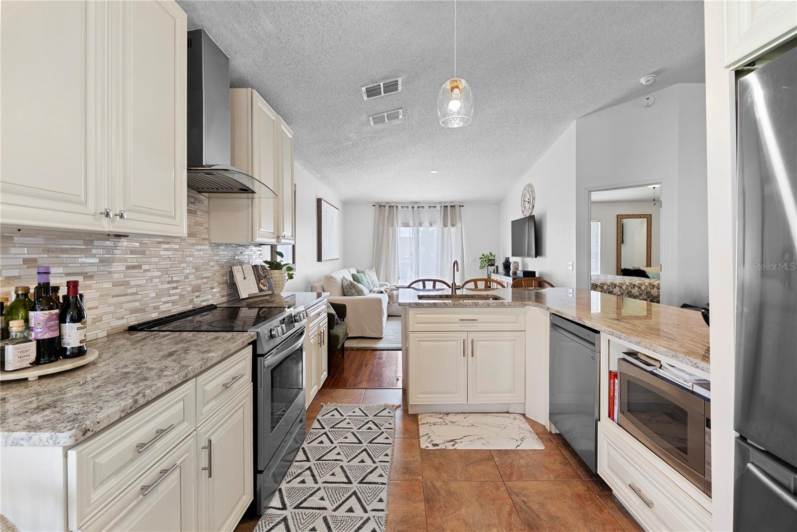 234 GRAND ROYAL CIR