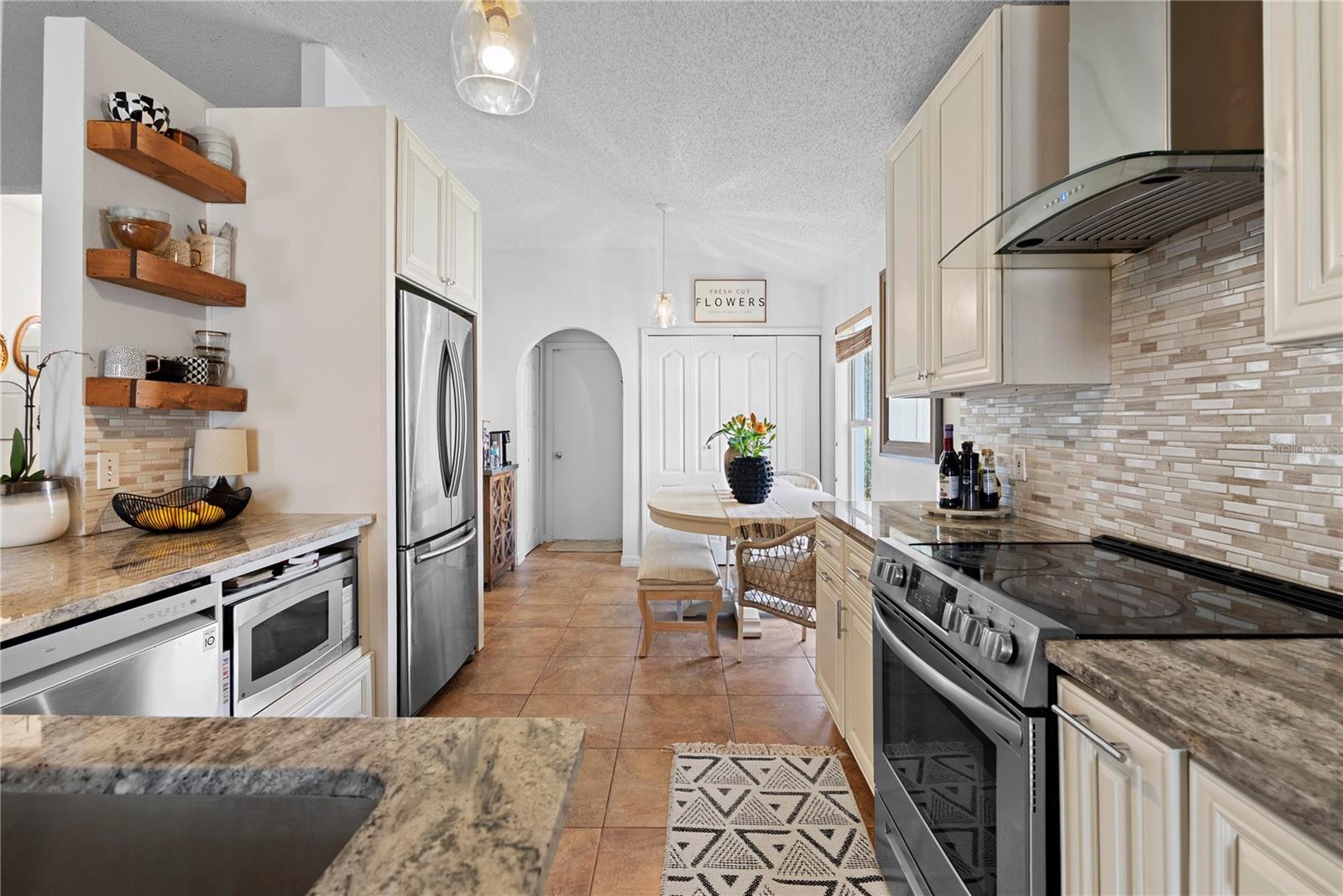 234 GRAND ROYAL CIR