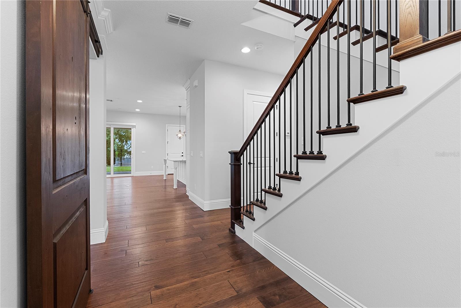835 W CANTON AVE