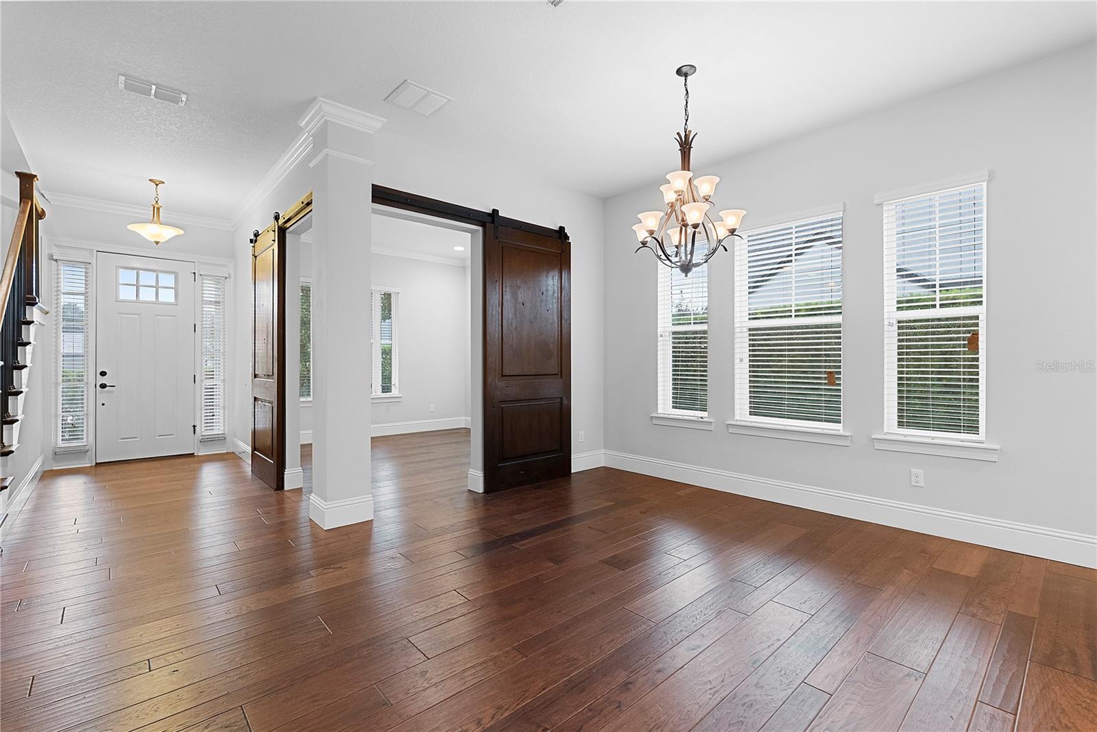 835 W CANTON AVE