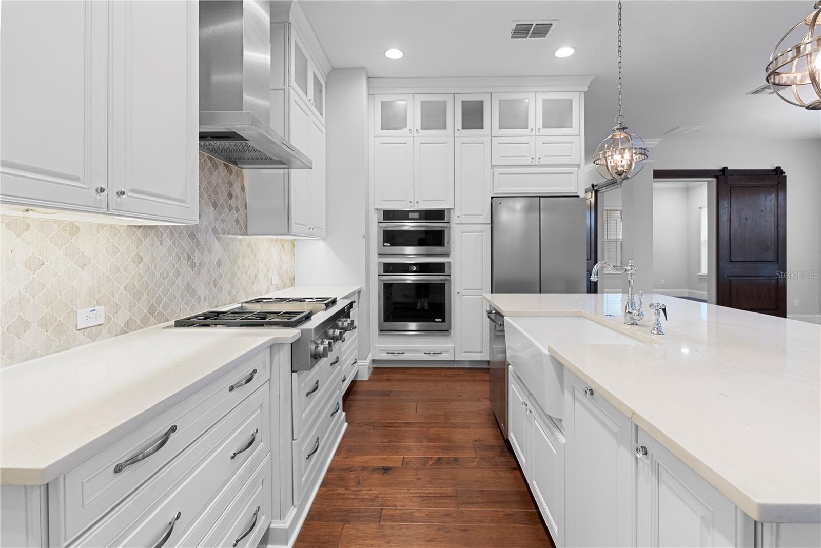 835 W CANTON AVE