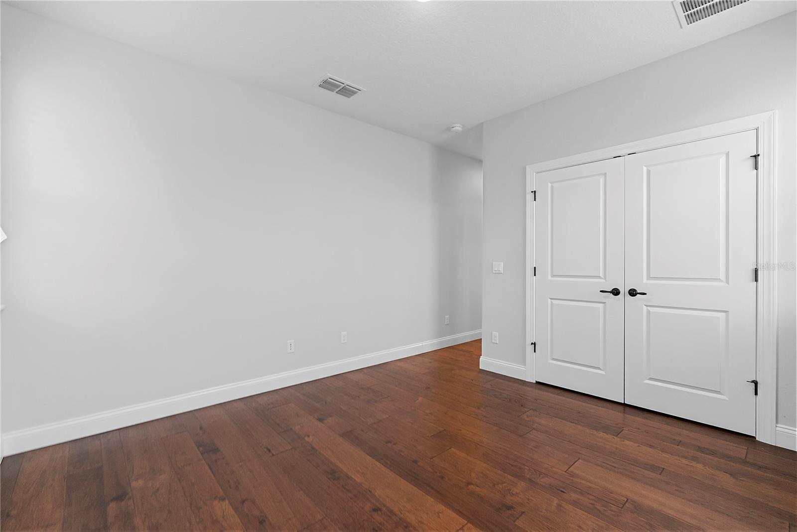 835 W CANTON AVE