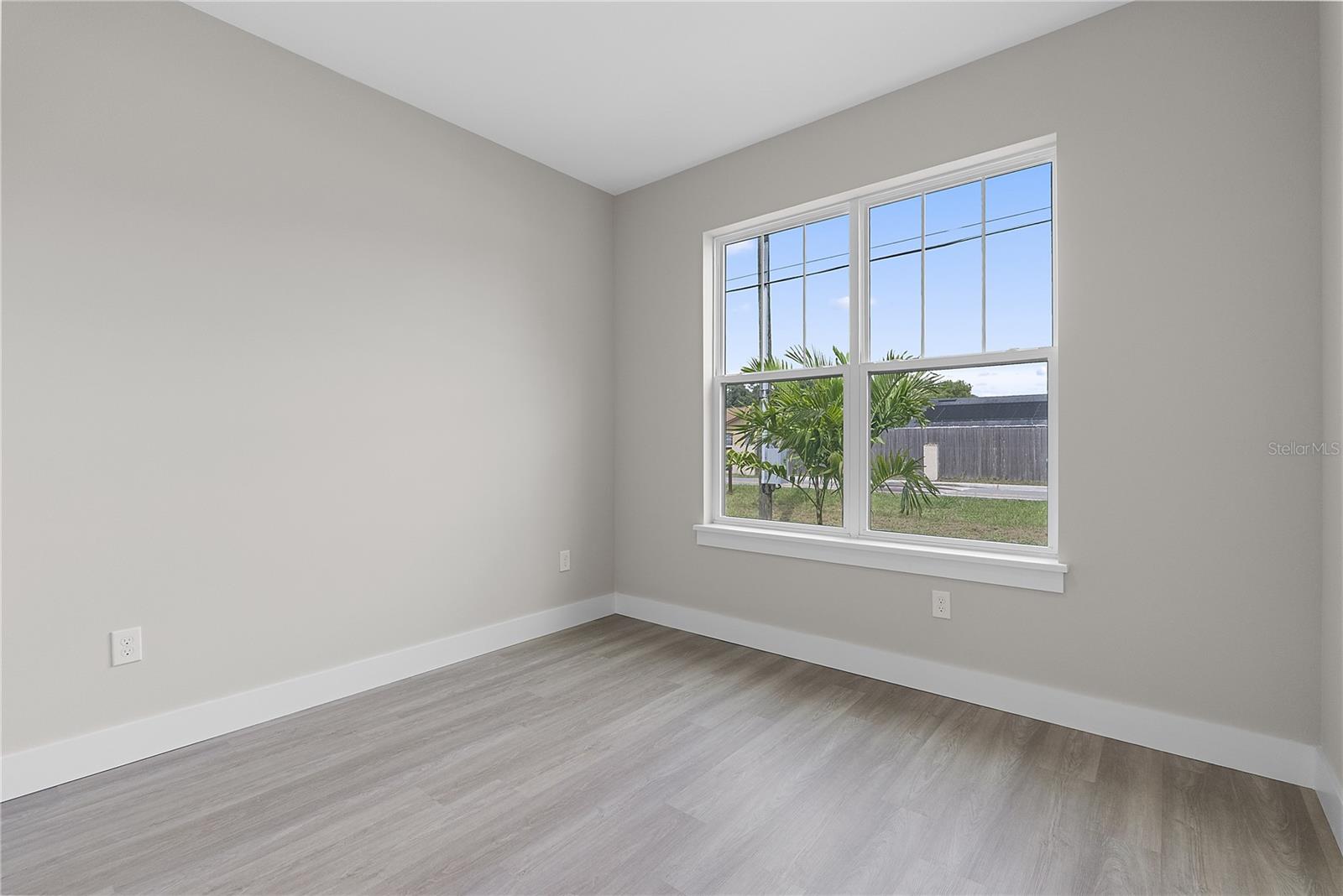 8010 GONDOLA DR