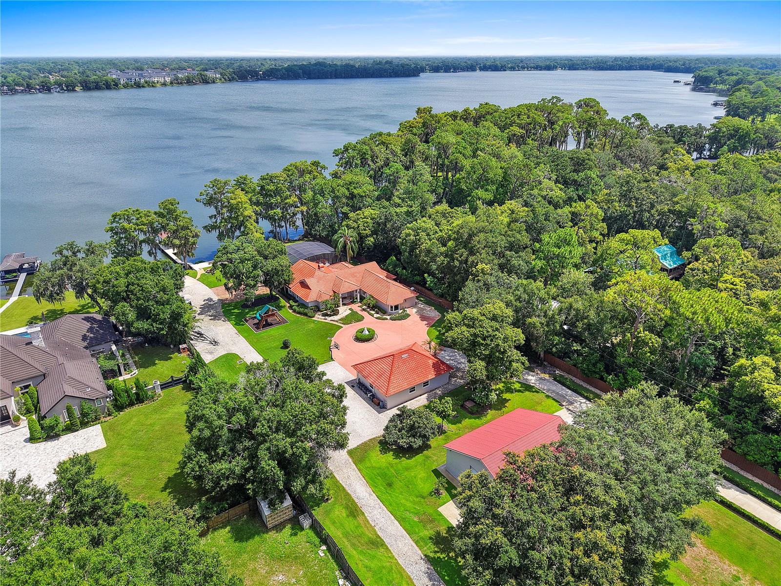 2622 LAKE HOWELL LN