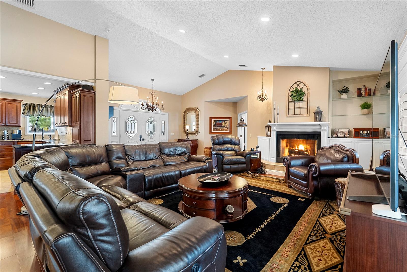 2622 LAKE HOWELL LN