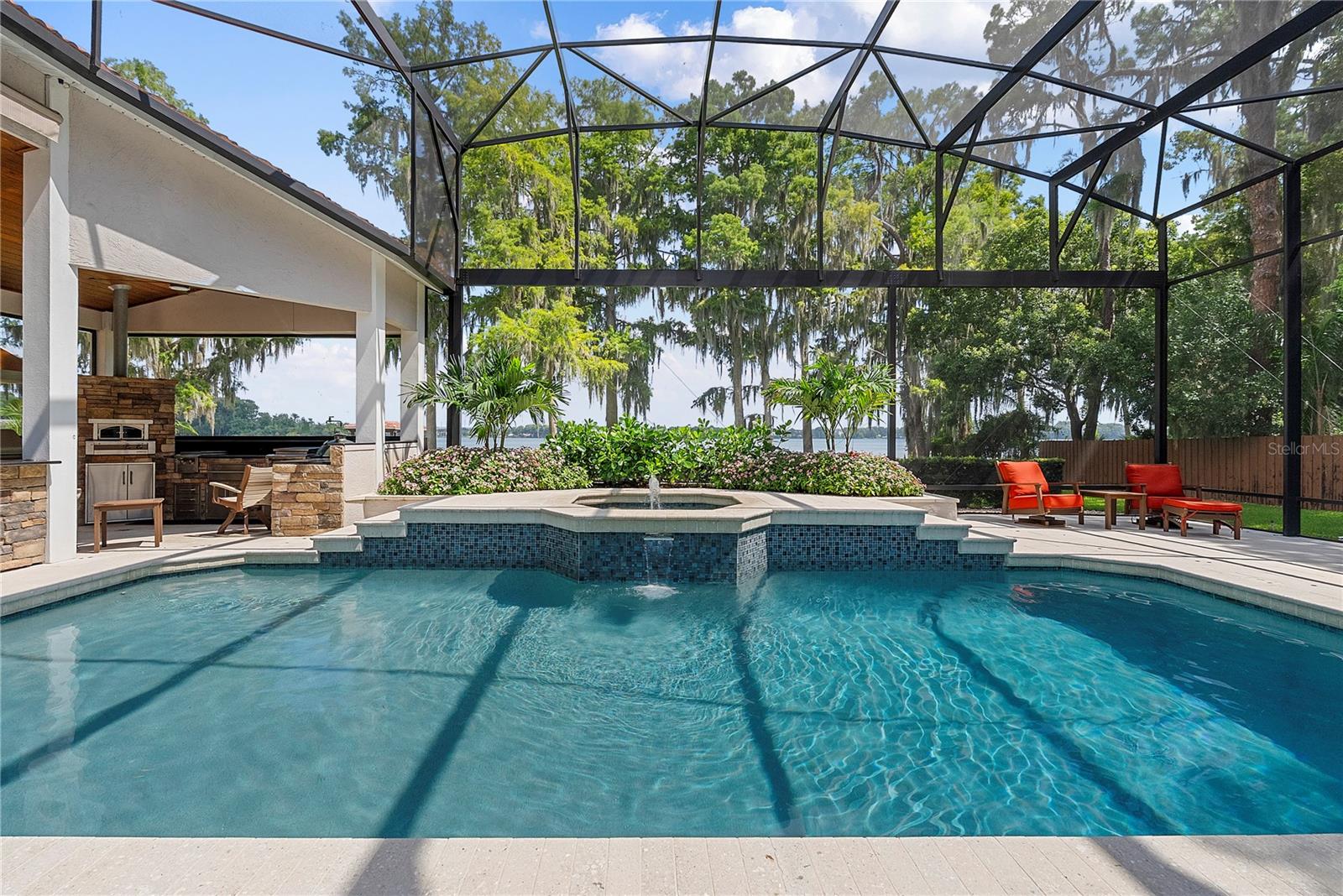 2622 LAKE HOWELL LN