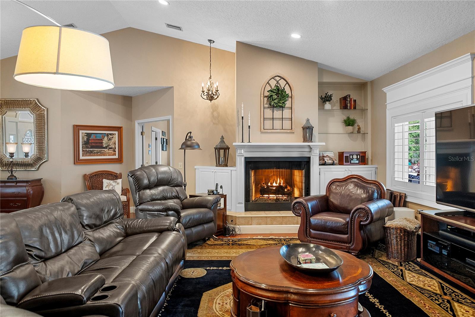 2622 LAKE HOWELL LN