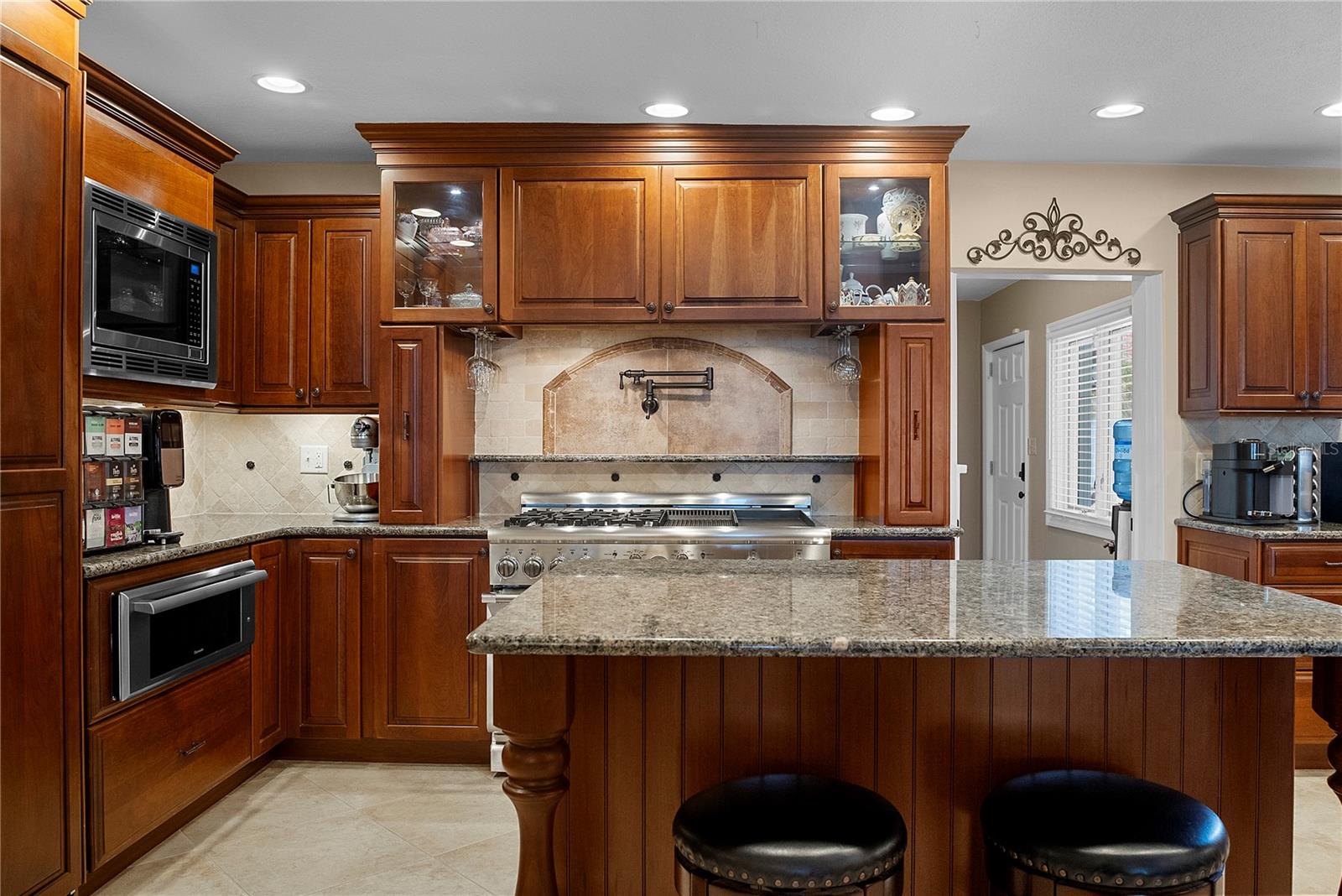 2622 LAKE HOWELL LN
