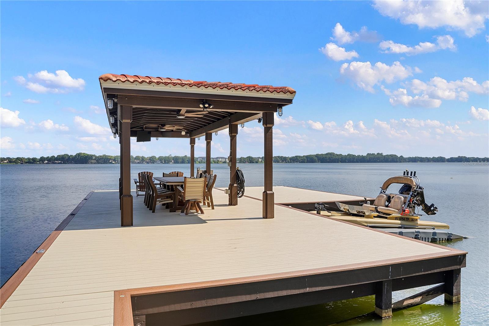 2622 LAKE HOWELL LN