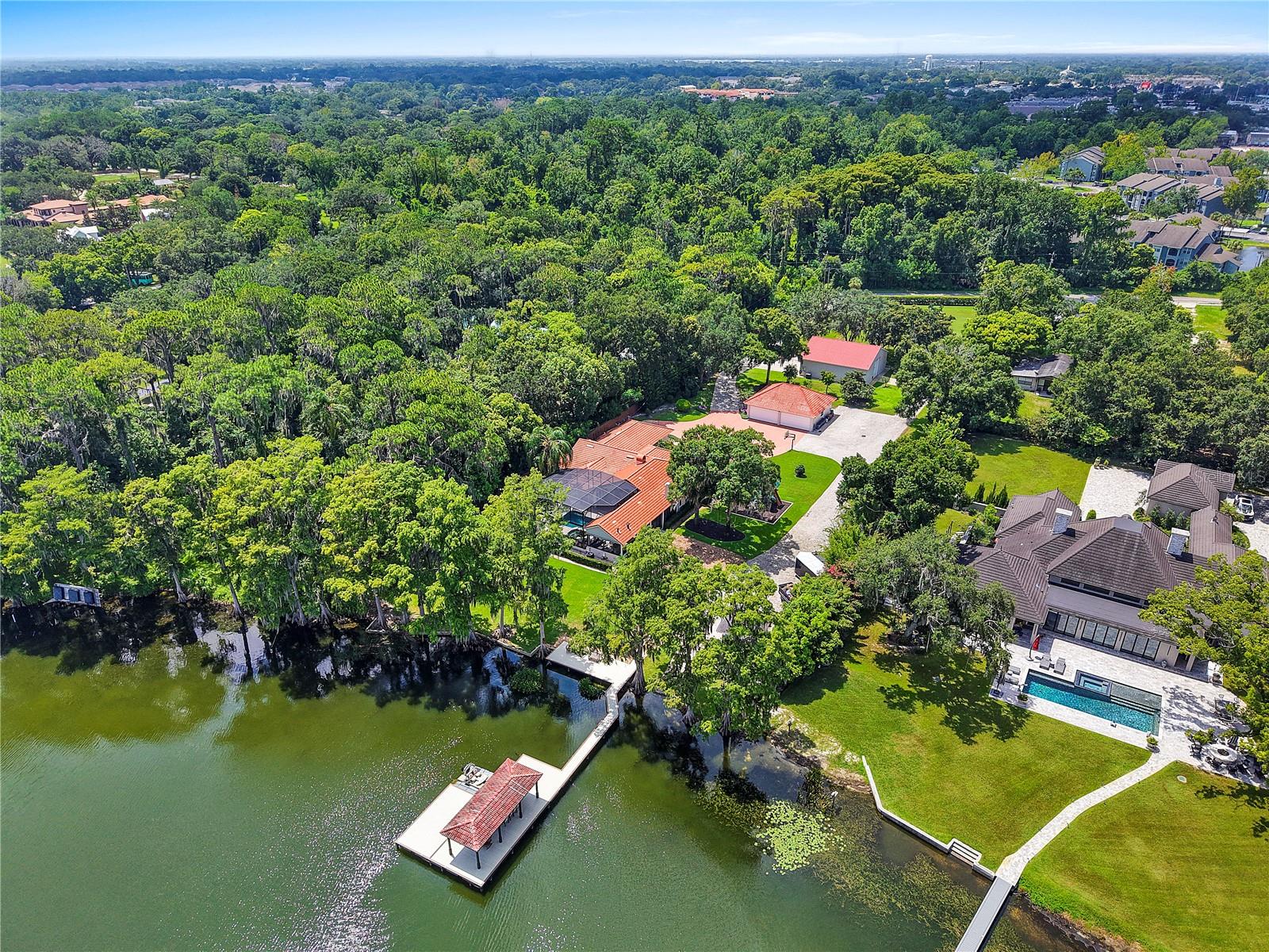 2622 LAKE HOWELL LN