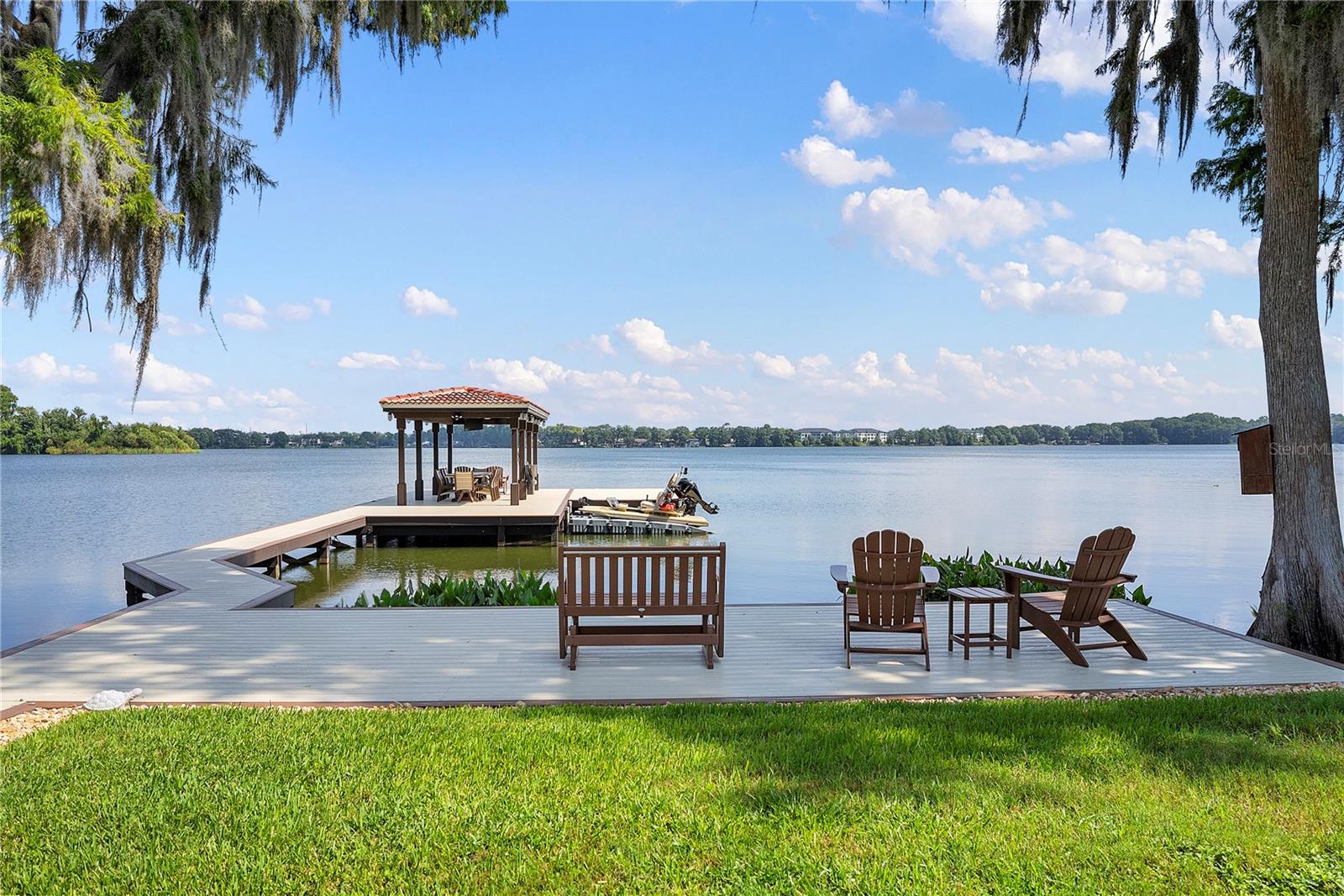 2622 LAKE HOWELL LN