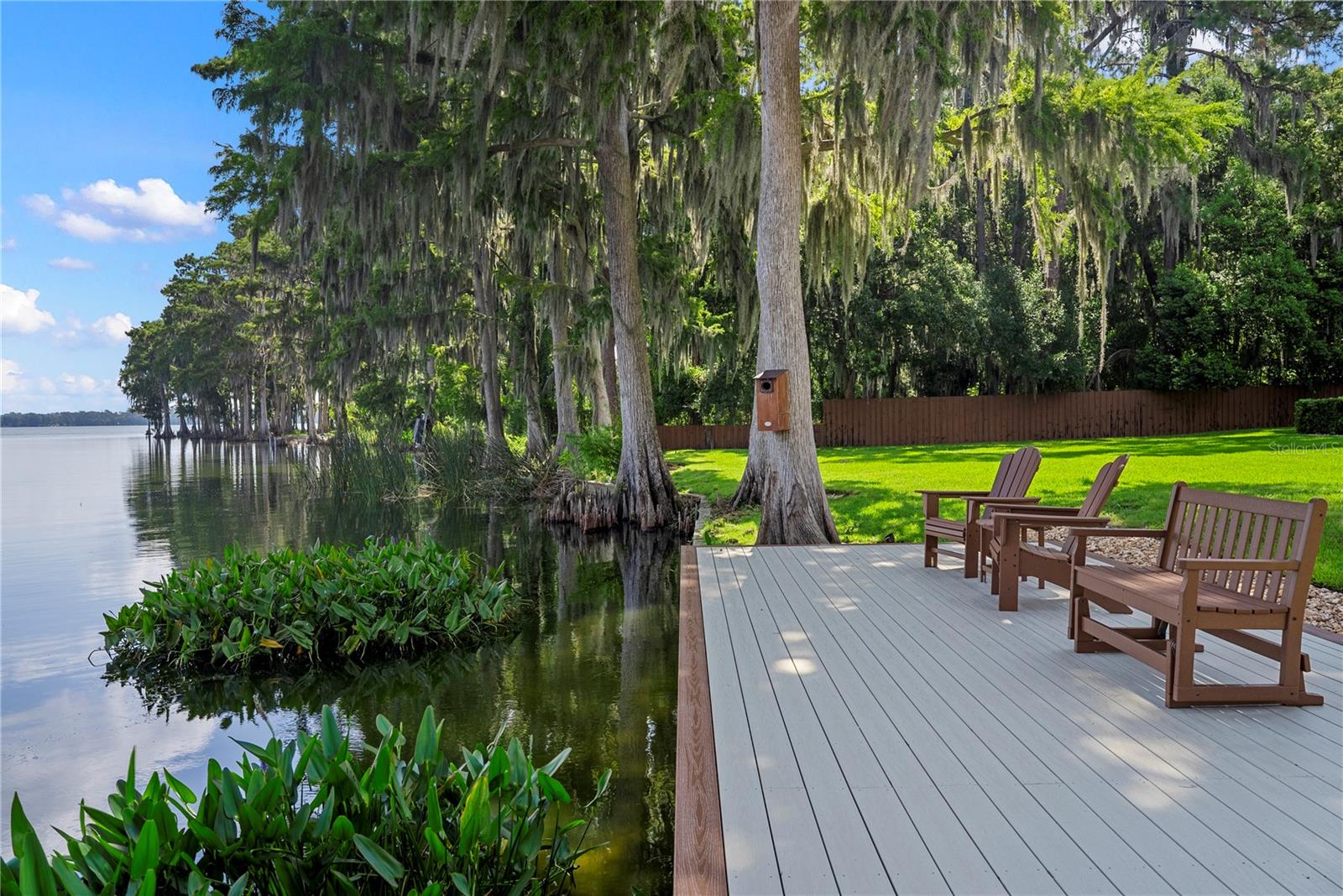 2622 LAKE HOWELL LN