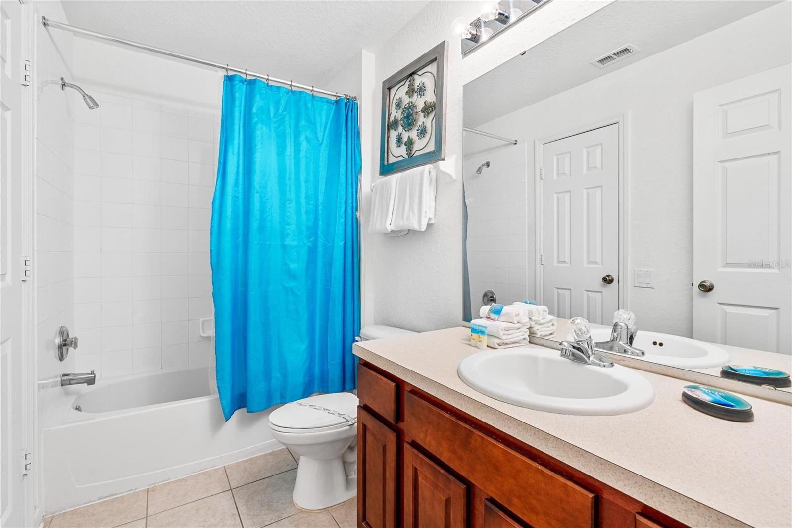 7795 BASNETT CIR