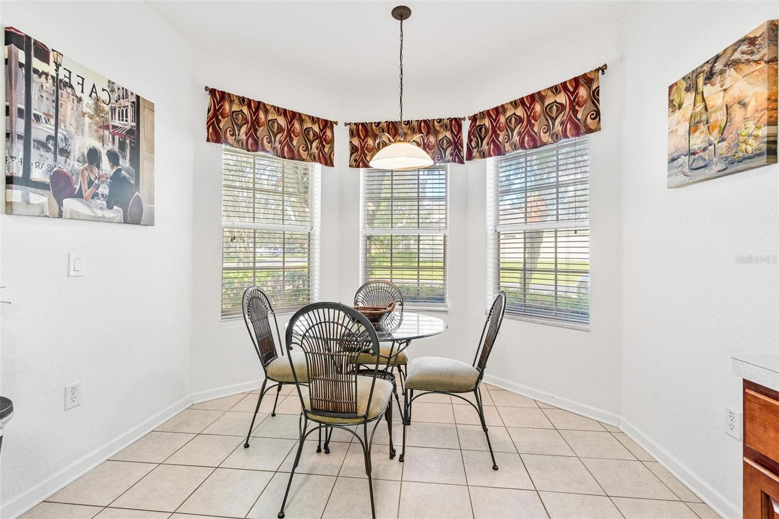 7795 BASNETT CIR