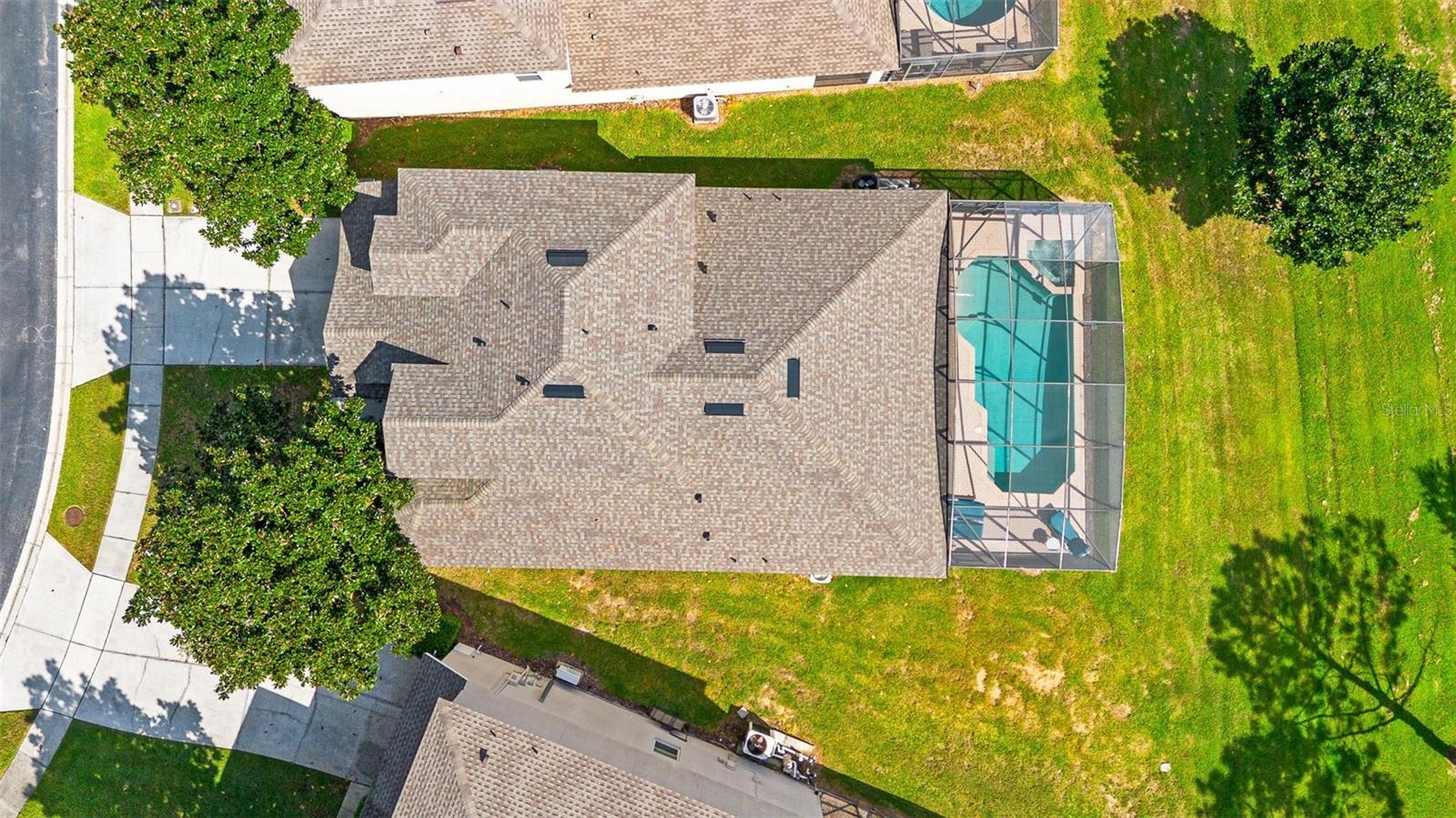 7795 BASNETT CIR