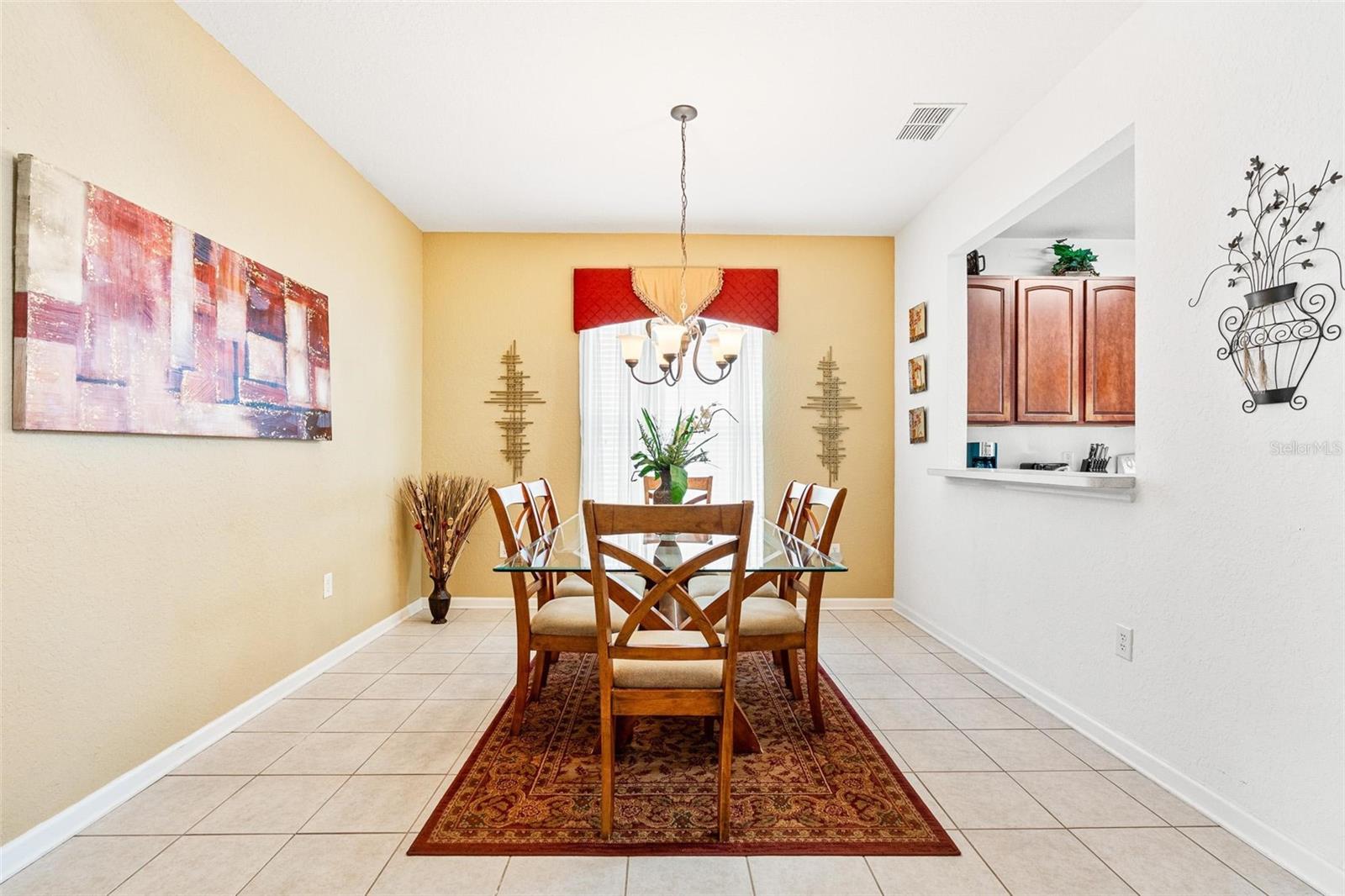 7795 BASNETT CIR