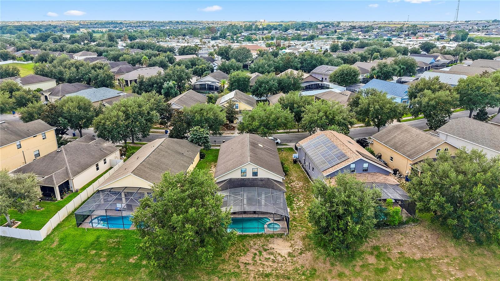 358 LAKE DAVENPORT CIR