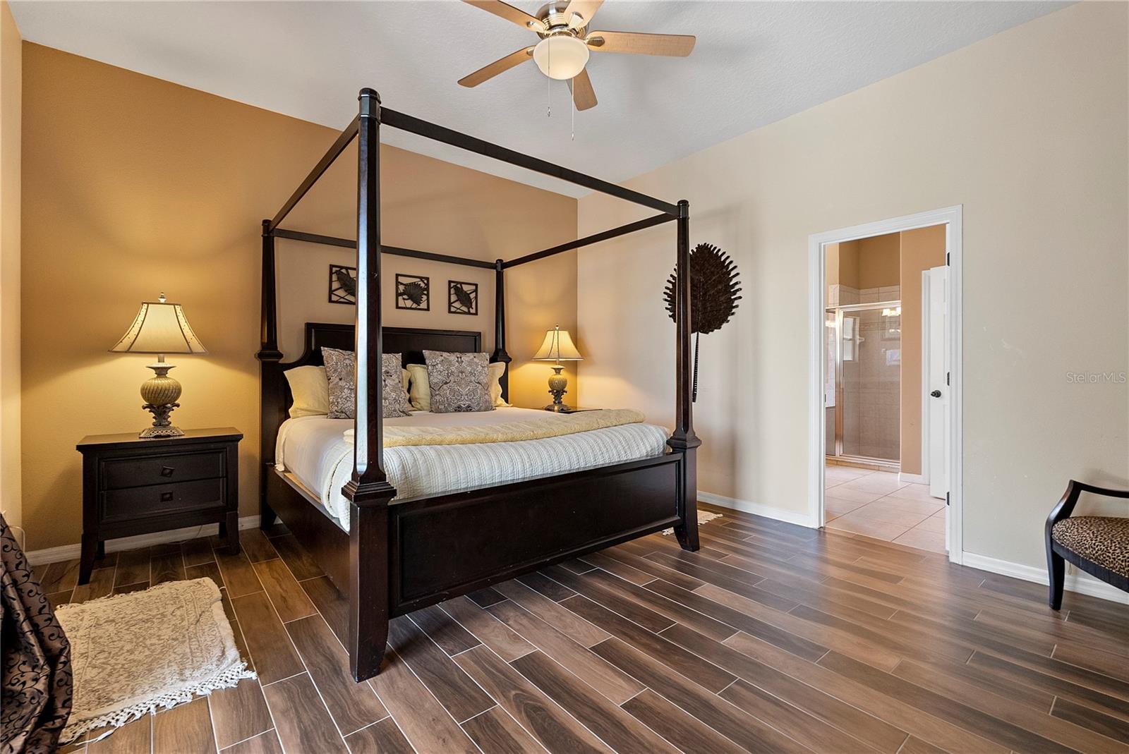 358 LAKE DAVENPORT CIR