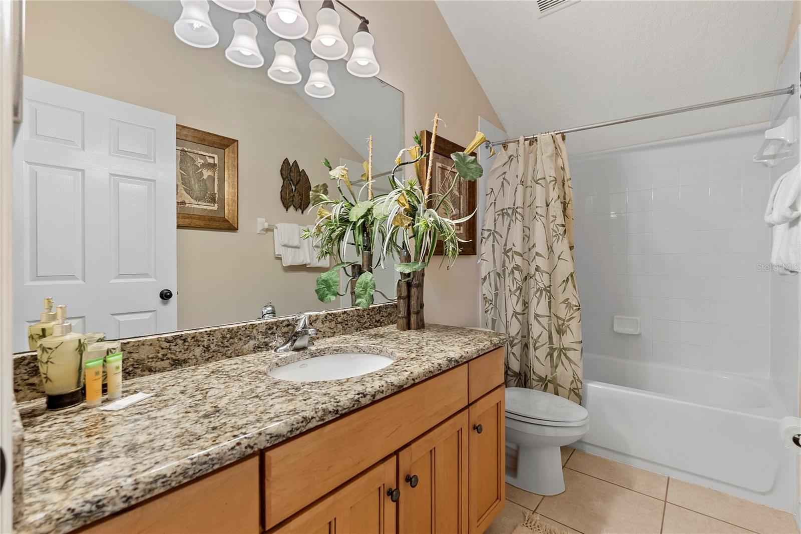 358 LAKE DAVENPORT CIR