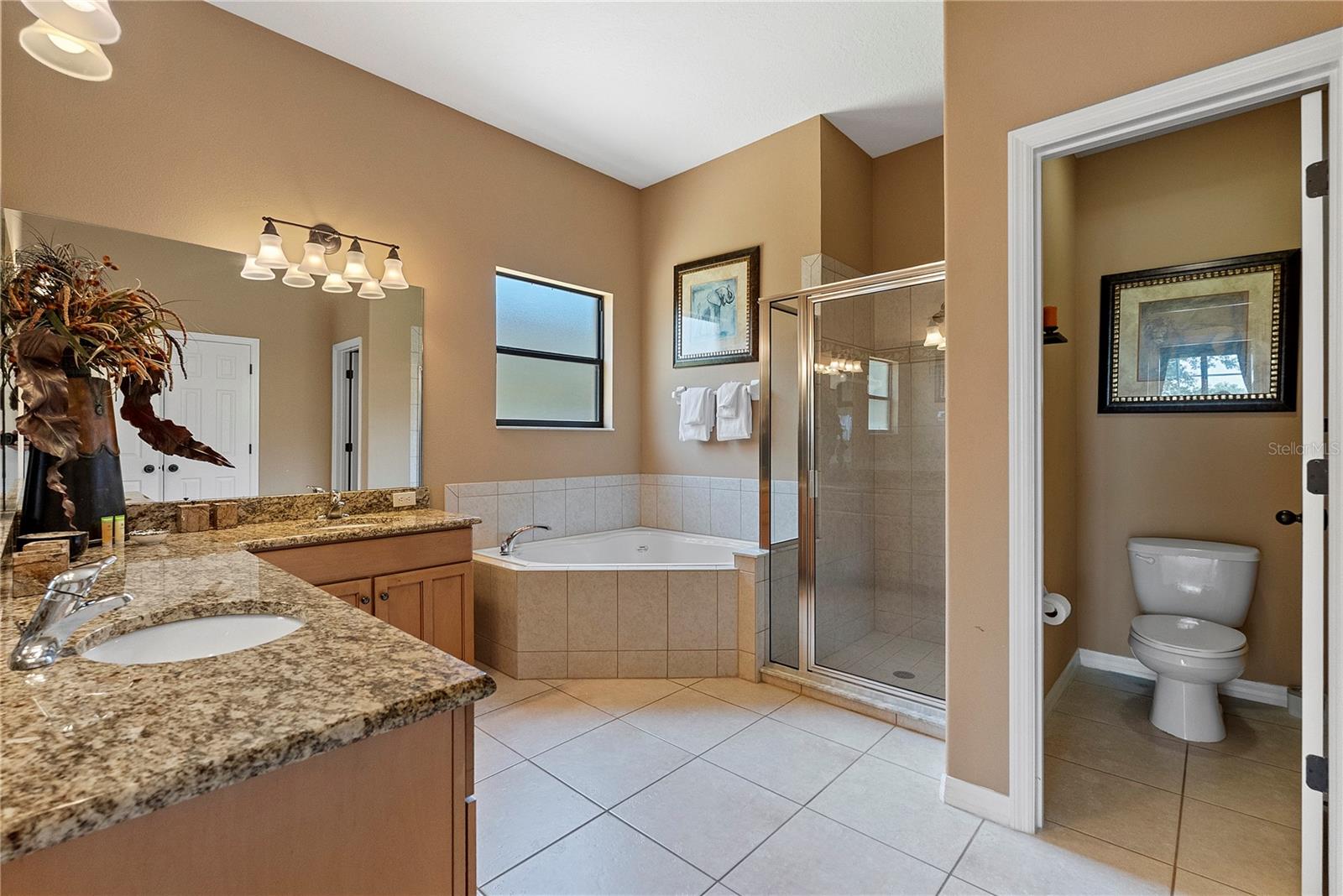358 LAKE DAVENPORT CIR