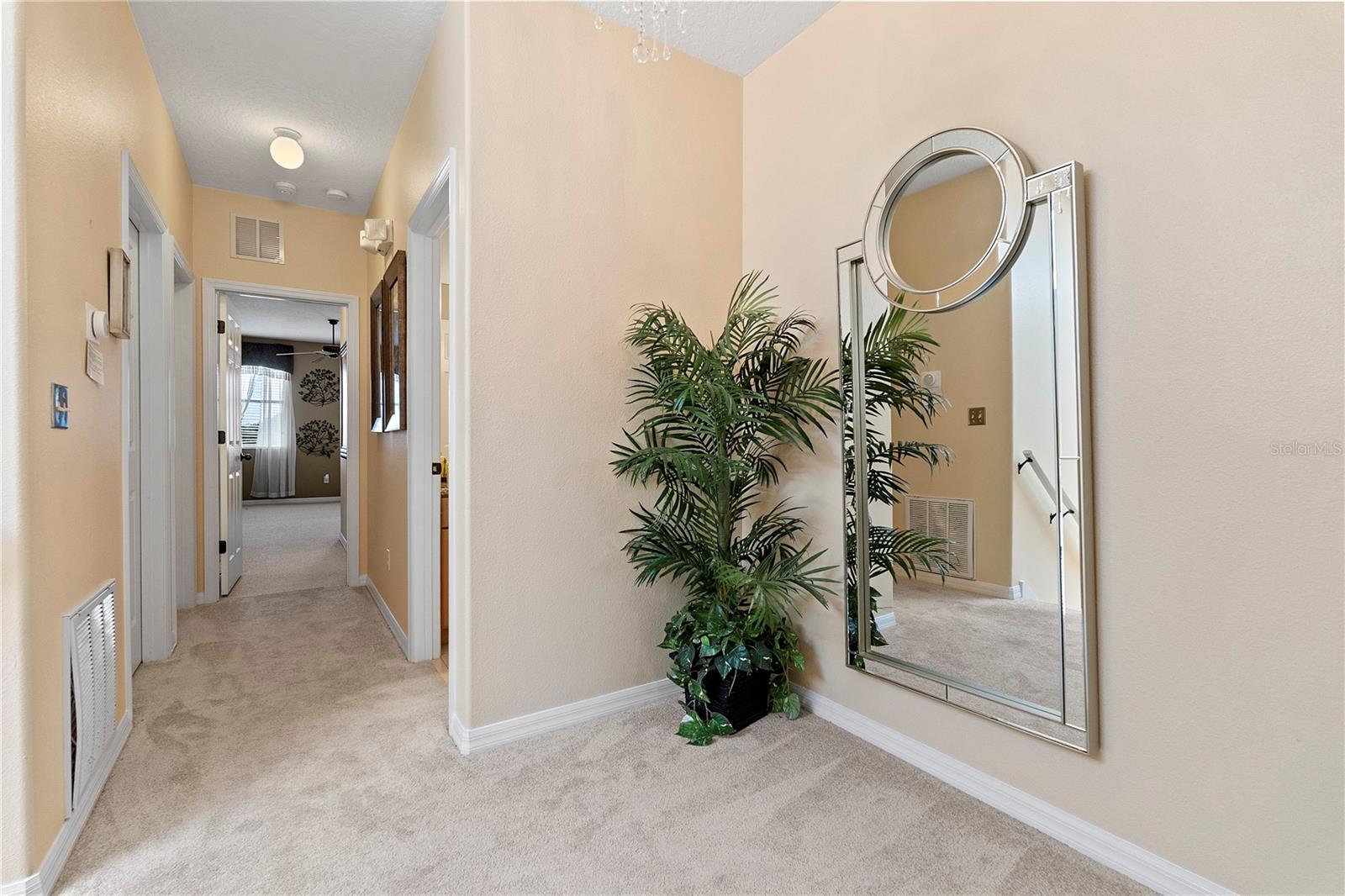 358 LAKE DAVENPORT CIR
