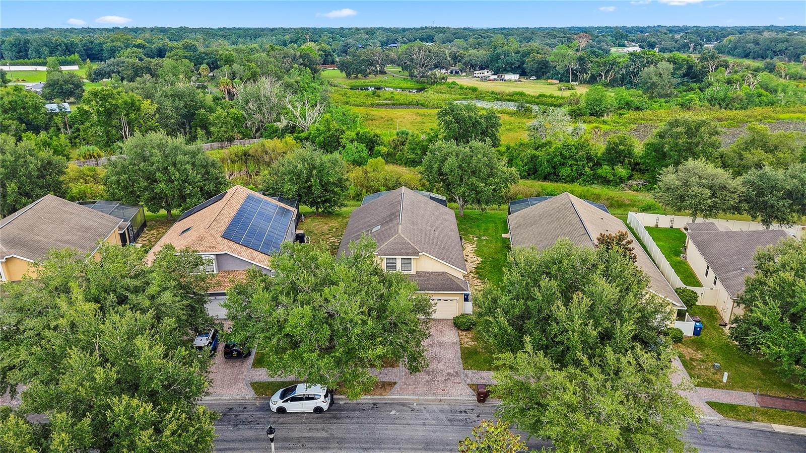 358 LAKE DAVENPORT CIR