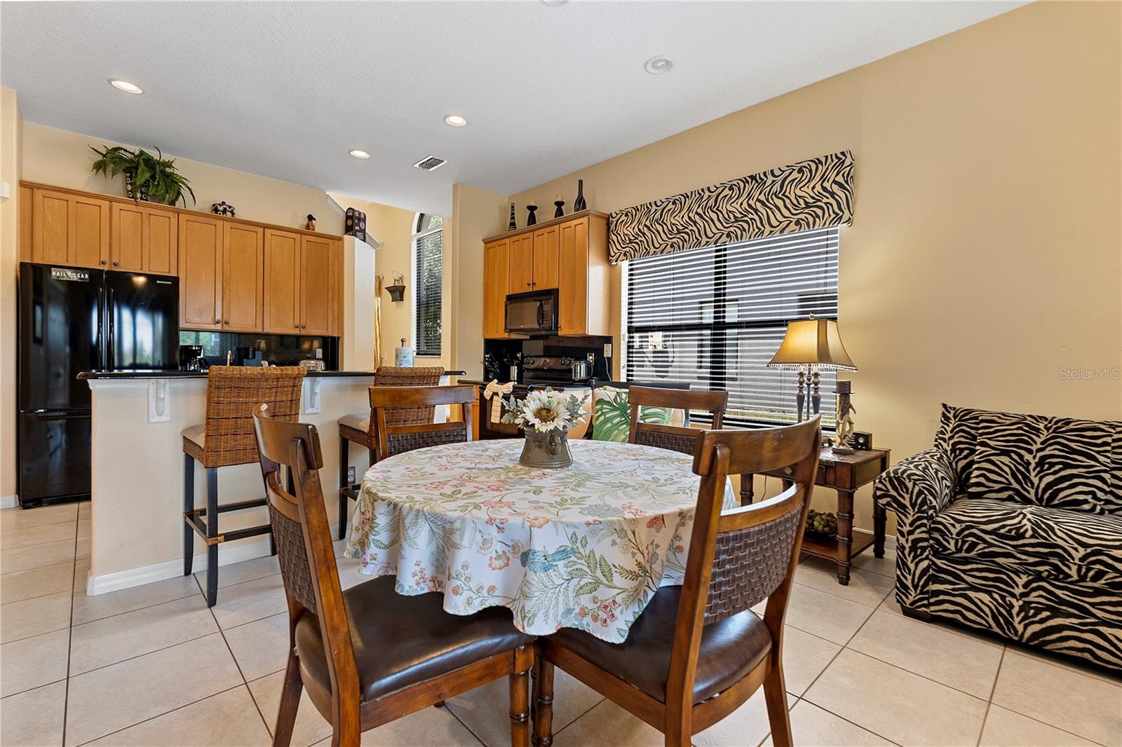 358 LAKE DAVENPORT CIR