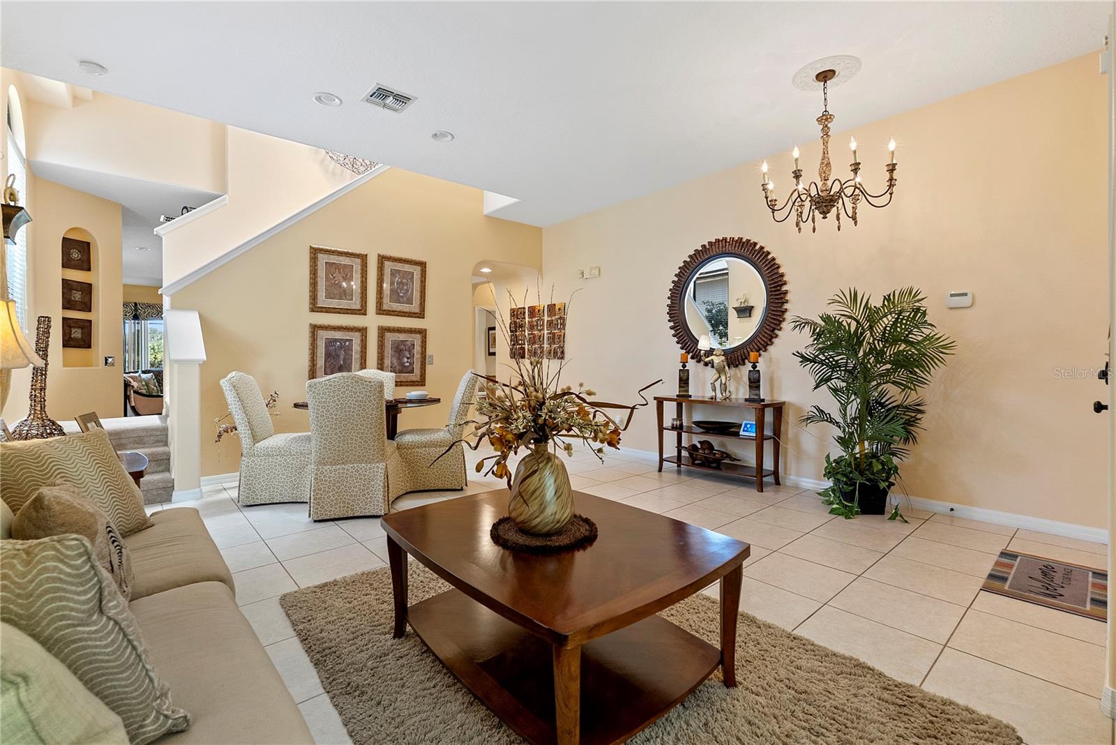 358 LAKE DAVENPORT CIR