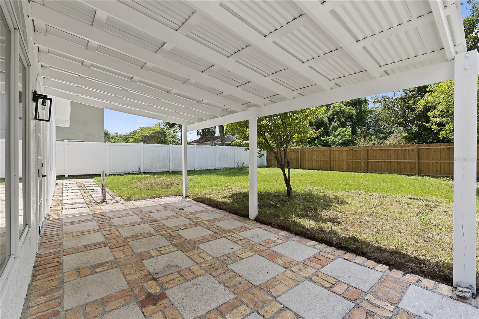 1313 S DENNING DR