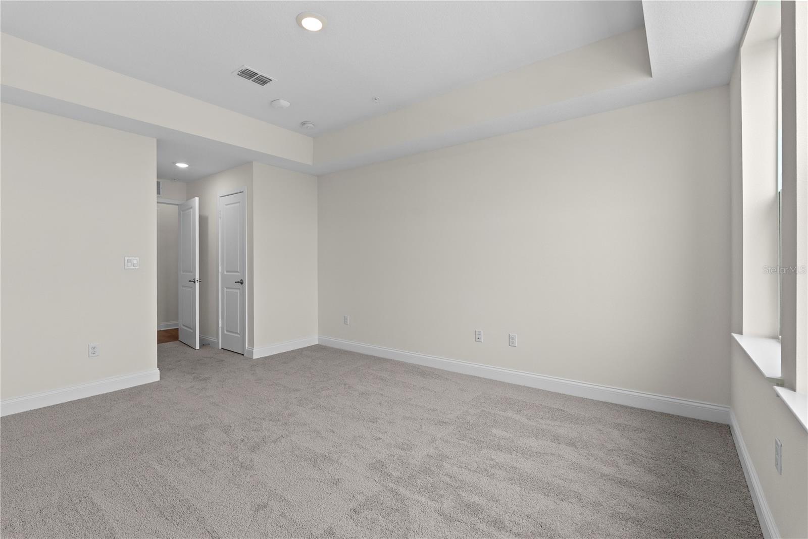 7545 LAUREATE BLVD #7404