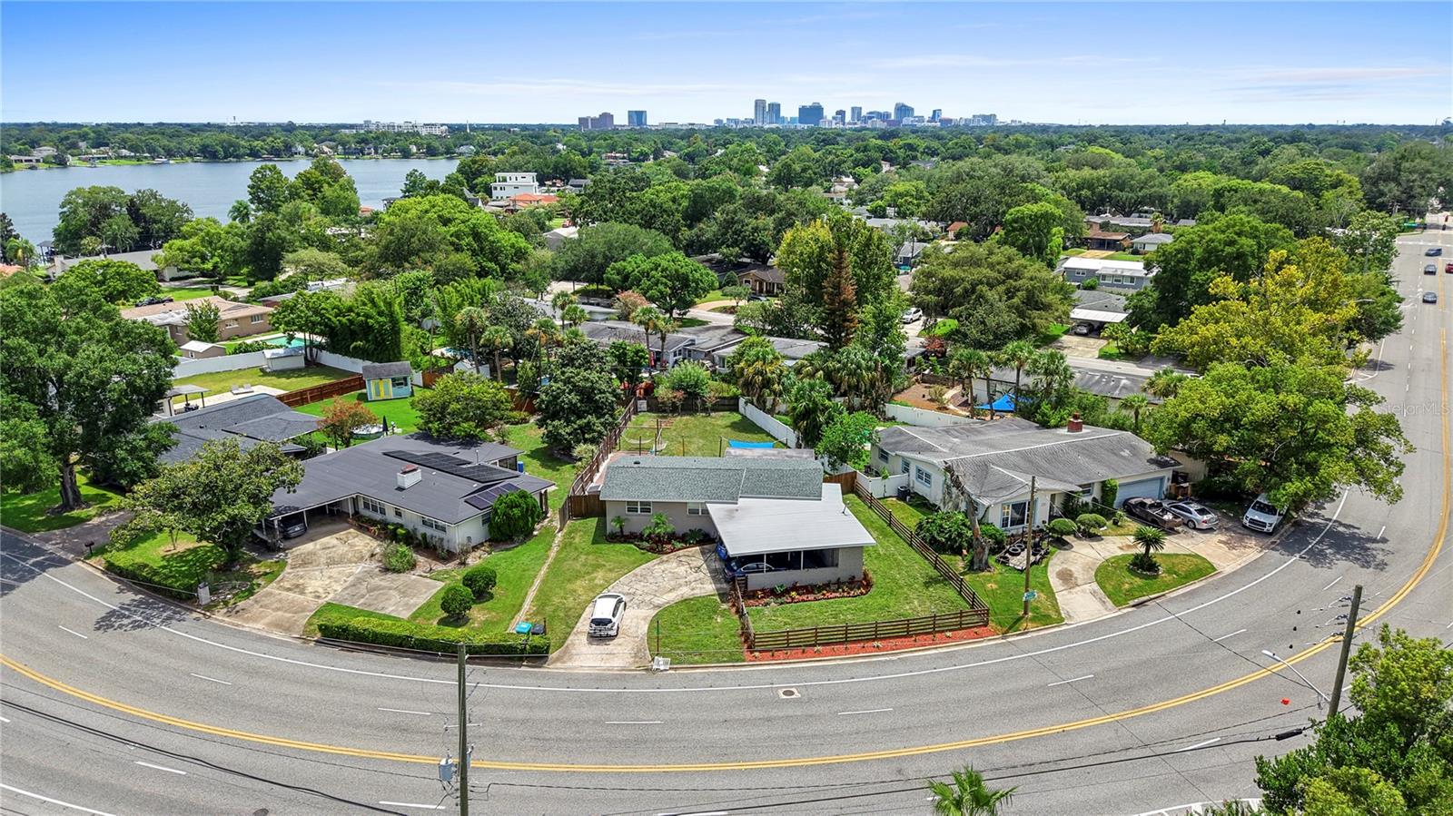 1428 MAURY RD