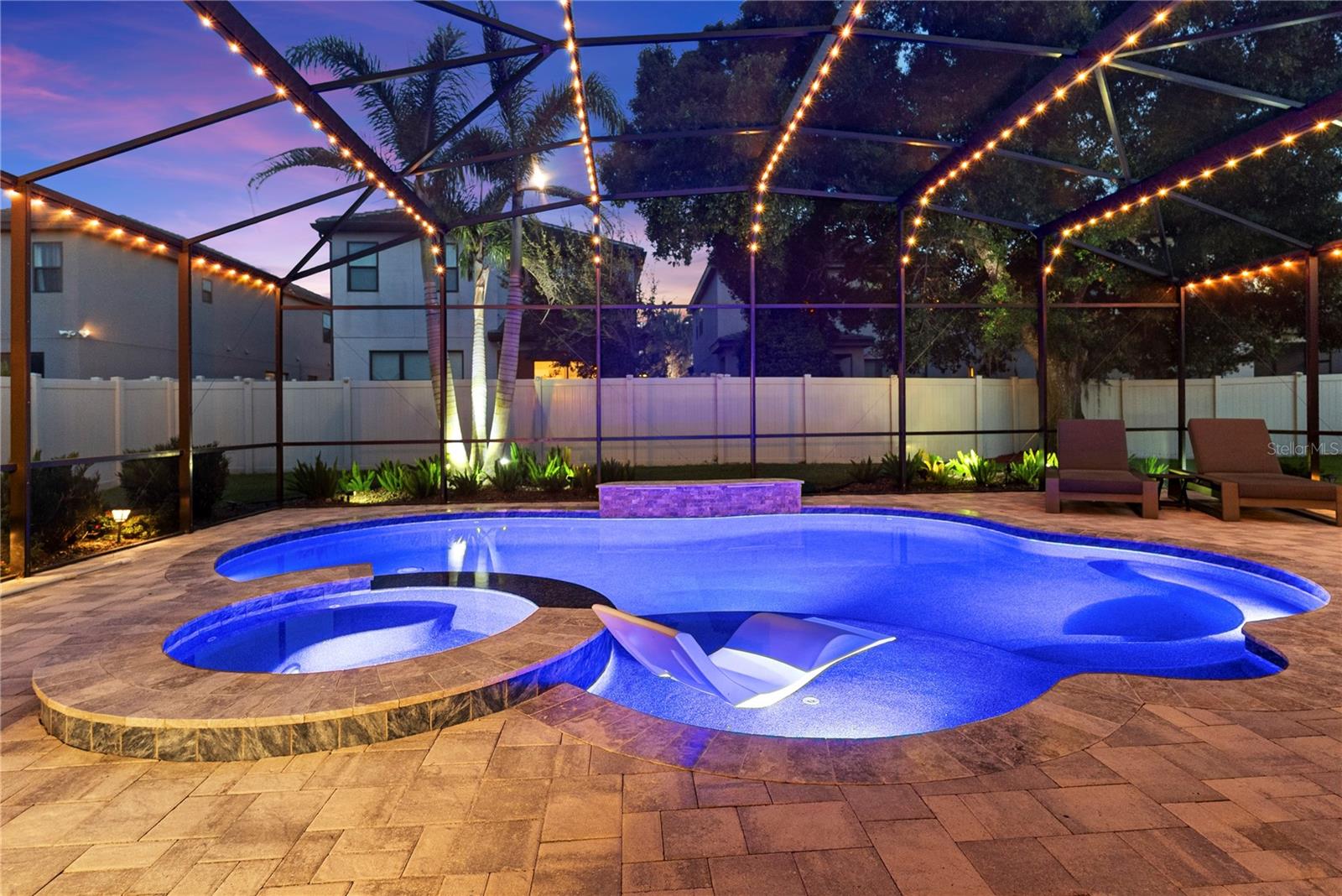 1117 WADING WATERS CIR