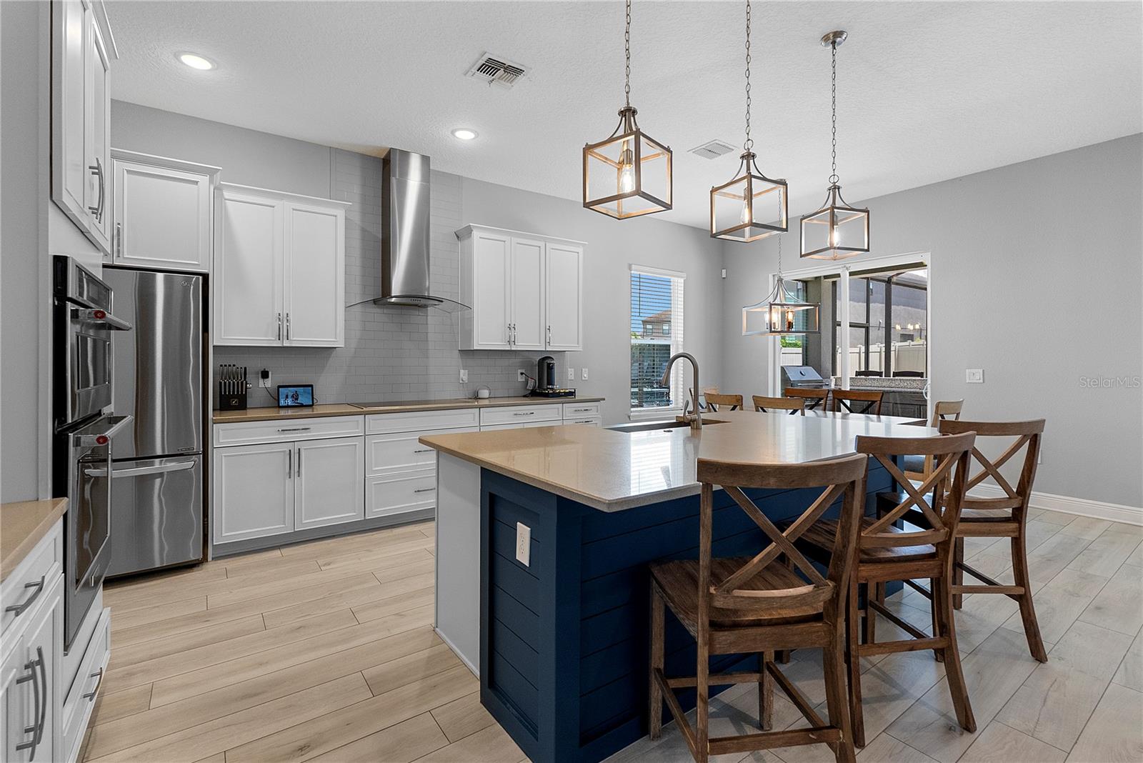 1117 WADING WATERS CIR