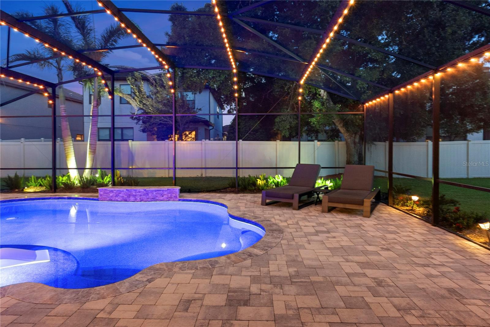 1117 WADING WATERS CIR