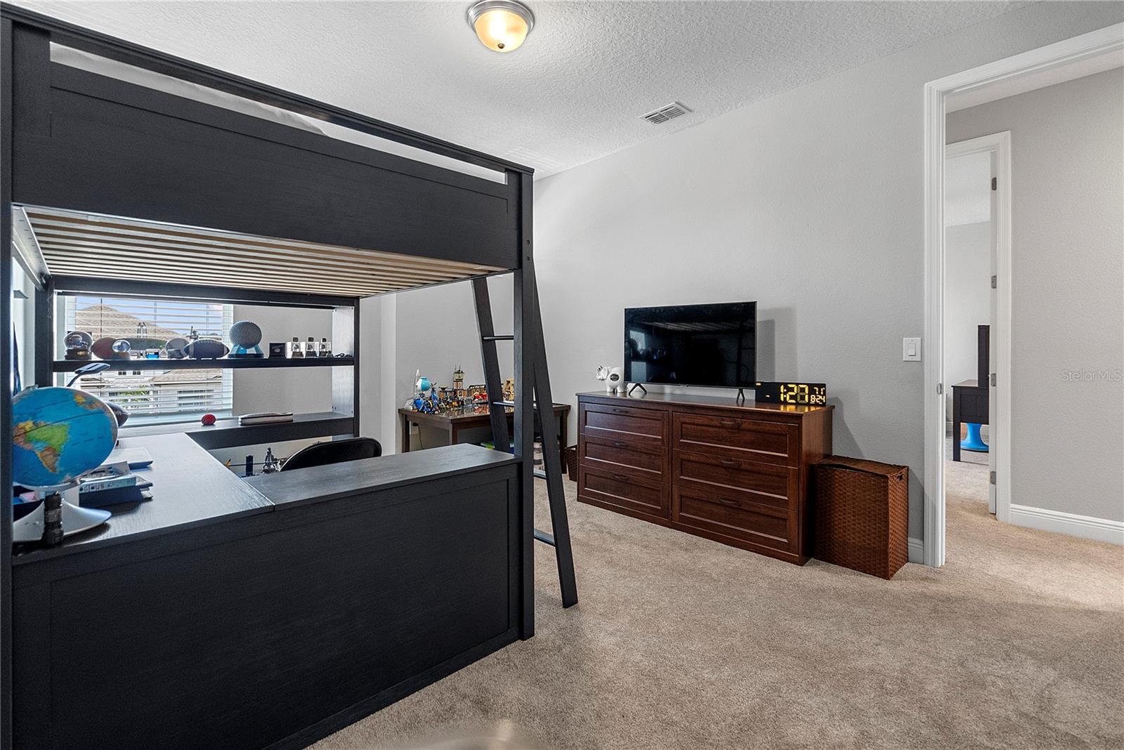 1117 WADING WATERS CIR