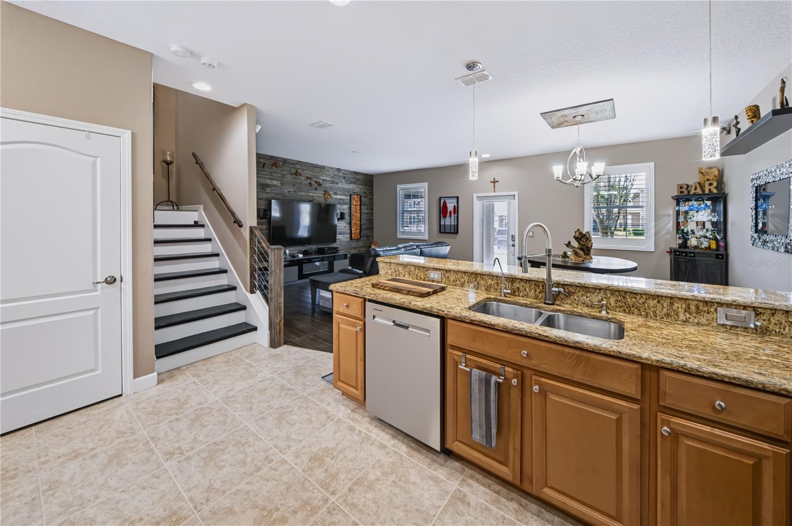 5751 NEW INDEPENDENCE PKWY