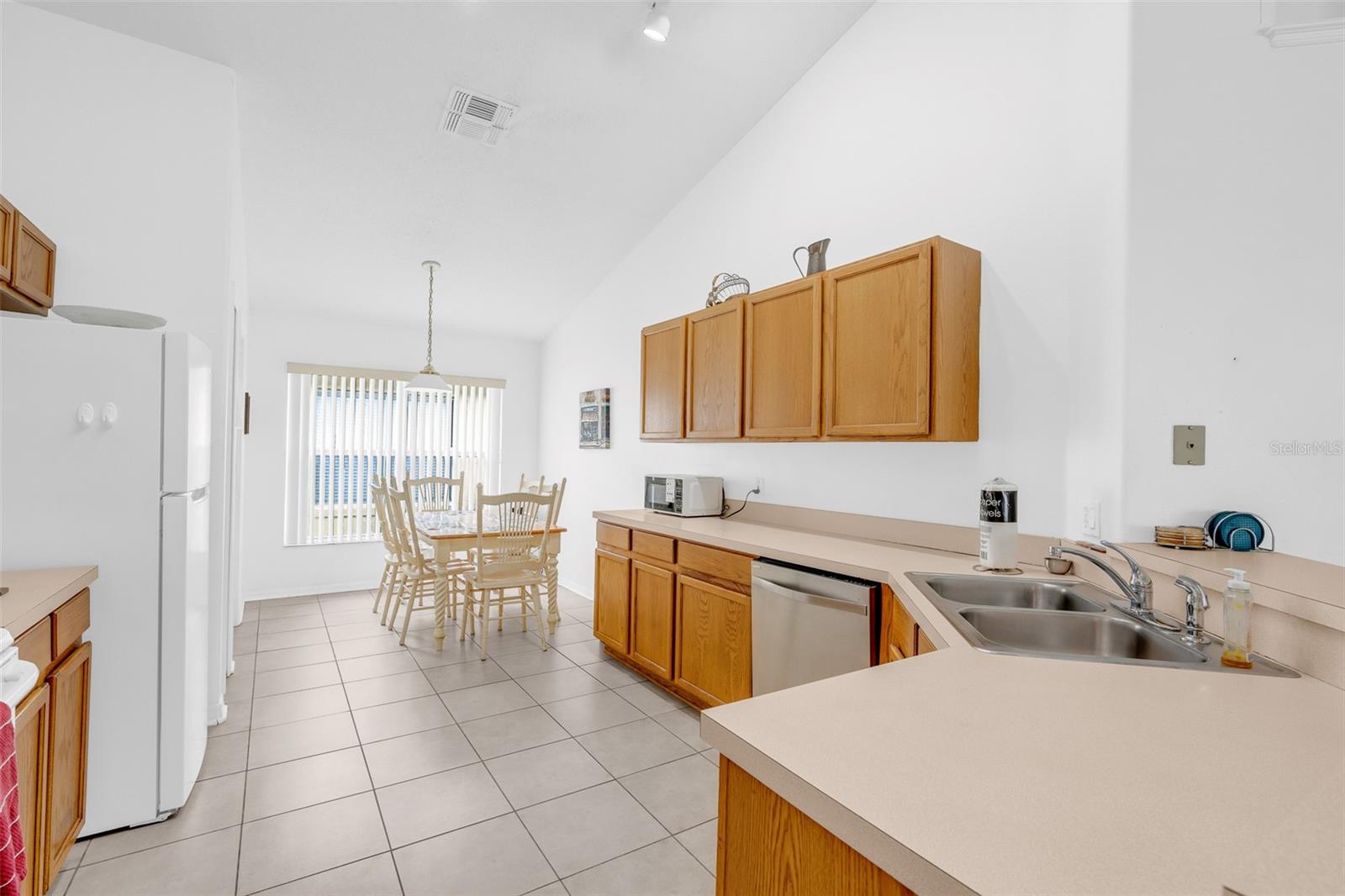 4650 EAGLE PEAK DR
