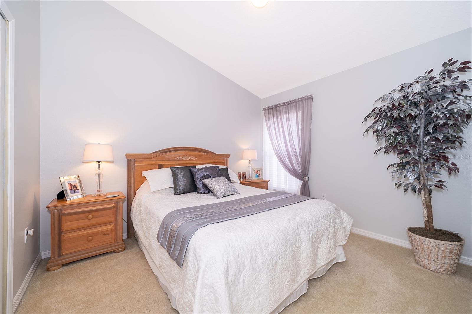 113 THORNBURY DR
