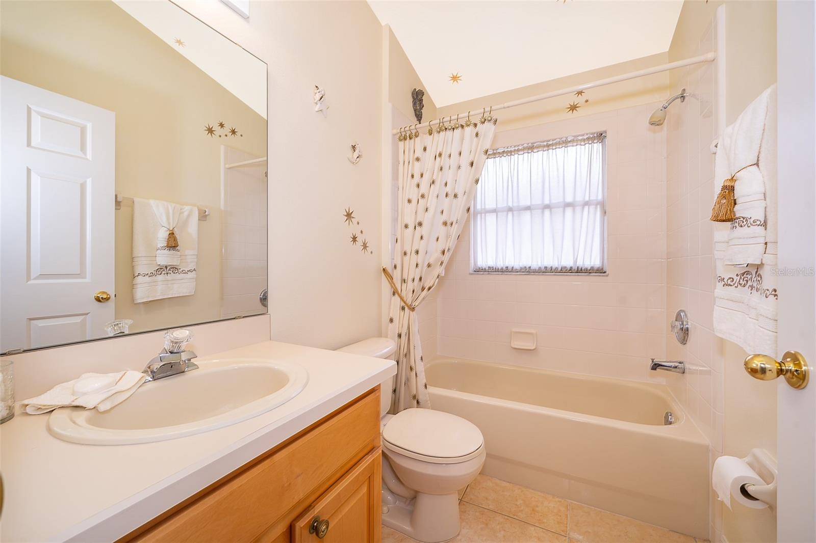 113 THORNBURY DR