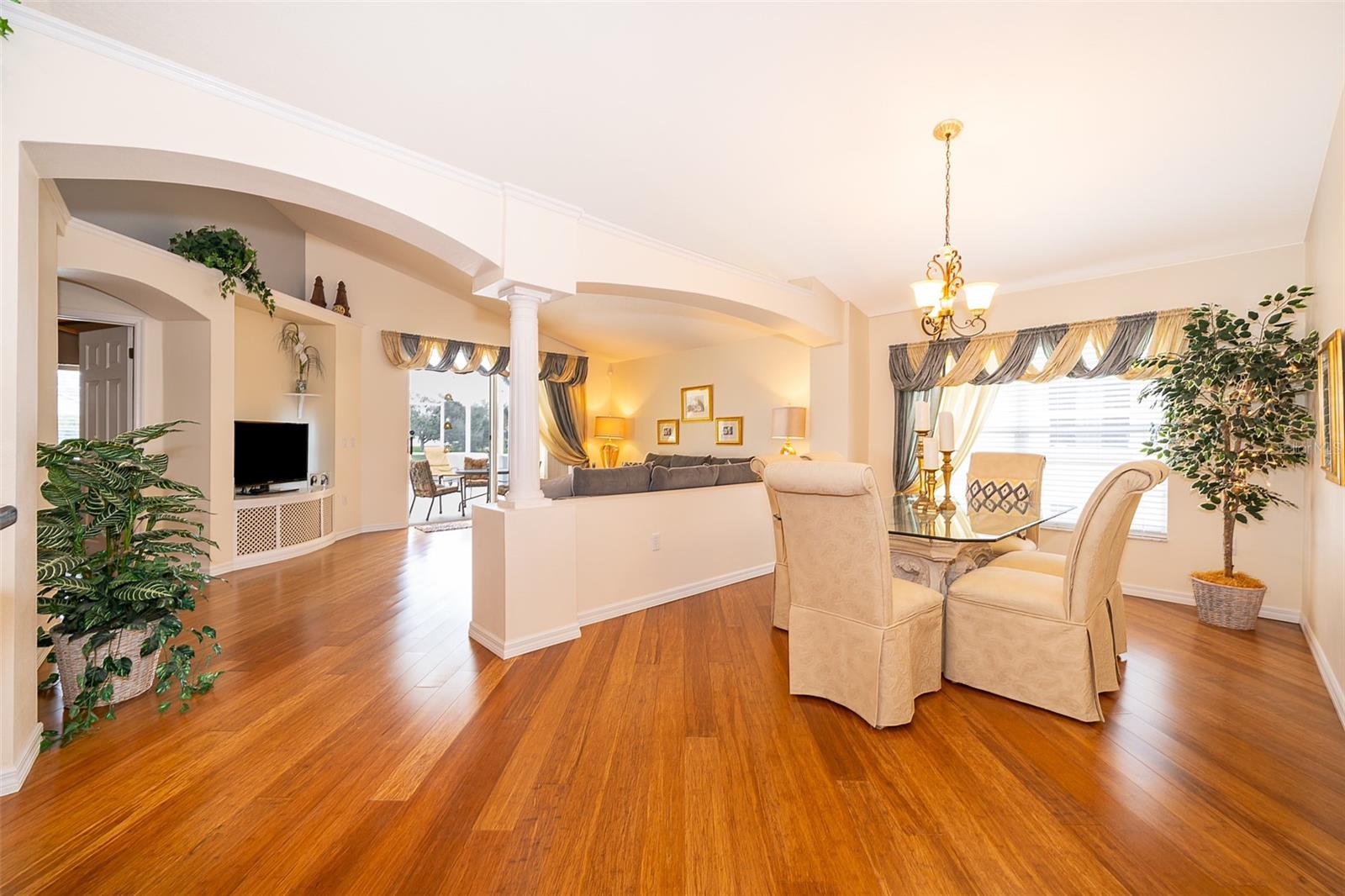 113 THORNBURY DR
